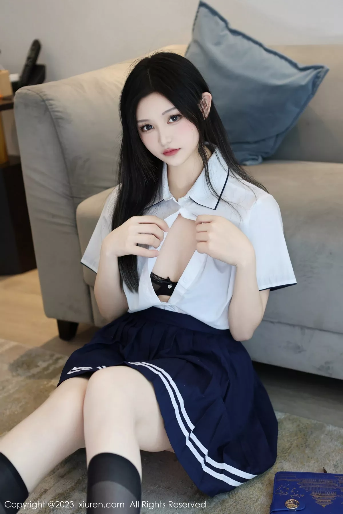 秀人集.com_[XiuRen秀人网]No.7697_模特大橘BBKira性感白色上衣配蓝短裙秀丰腴美臀撩人诱惑写真66P