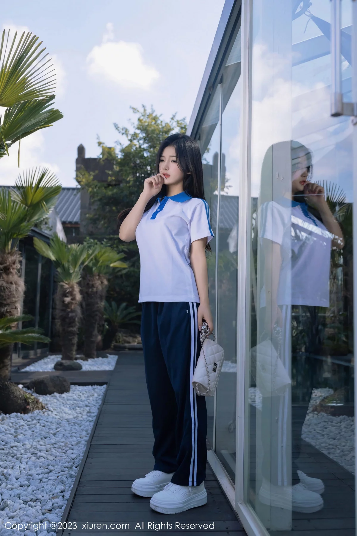 秀人集.com_[XiuRen秀人网]No.7876_模特谭小灵性感学生角色装扮露黑色渔网秀惹火身材极致诱惑写真85P