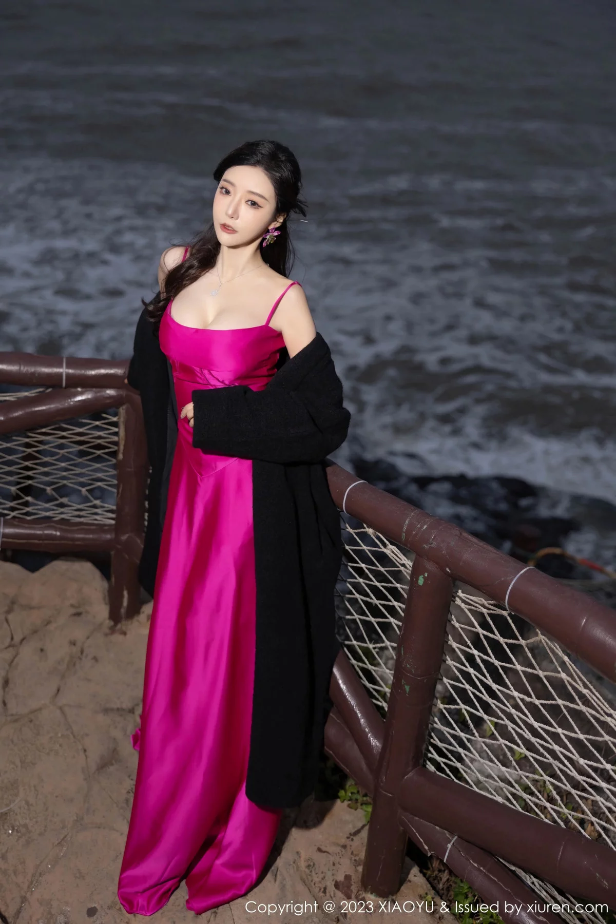 秀人集.com_[XiaoYu画语界]Vol.1174_女神王馨瑶yanni红色吊带连衣长裙+黑色蕾丝情趣服迷人诱惑写真84P