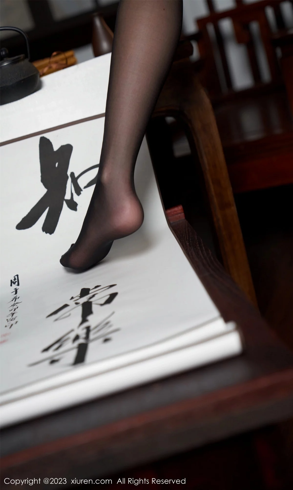 秀人集.com_[XiuRen秀人网]No.7891_女神周于希Sally性感黑白薄透长衫配黑丝袜秀完美身材诱惑写真90P