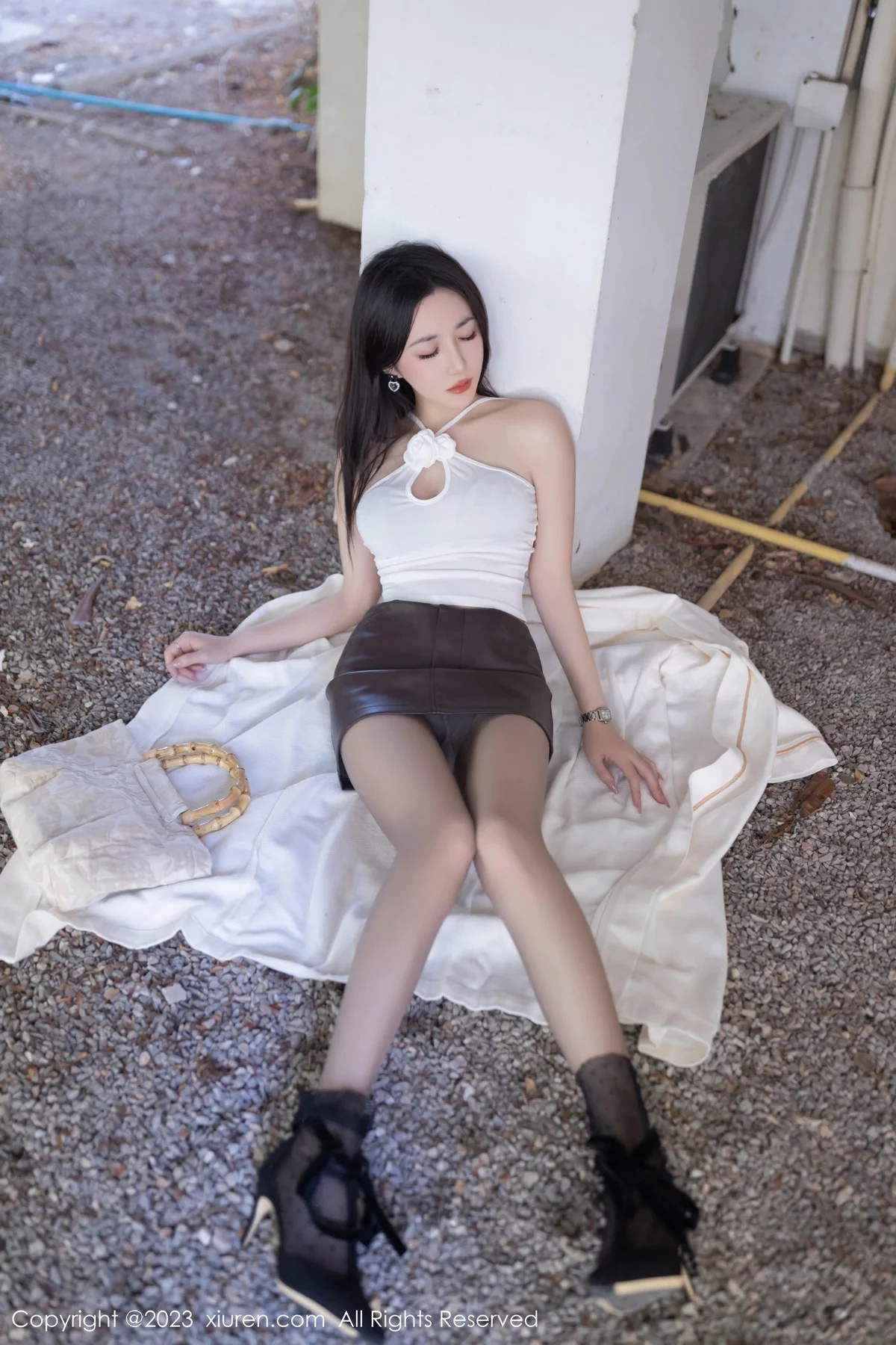 秀人集.com_[XiuRen秀人网]No.7888_模特鱼子酱Fish尾随主题情趣捆绑性感内衣秀曼妙身姿诱惑写真83P