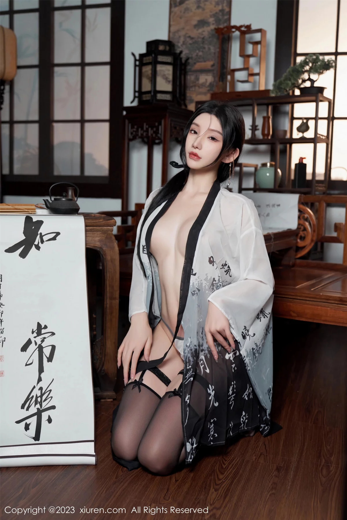 秀人集.com_[XiuRen秀人网]No.7891_女神周于希Sally性感黑白薄透长衫配黑丝袜秀完美身材诱惑写真90P