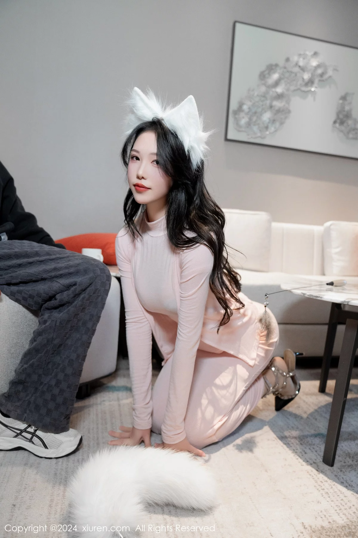 秀人集.com_[XiuRen秀人网]No.7945_模特利世白色轻透上衣露性感黑色蕾丝内衣秀曼妙身姿诱惑写真96P