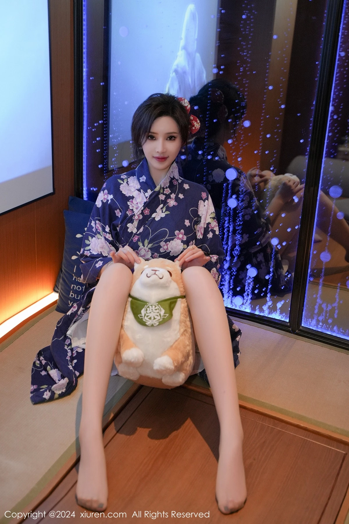 秀人集.com_[XiuRen秀人网]No.7975_女神Carol周妍希深蓝色日式和服配超薄肉丝秀丰满身材诱惑写真70P