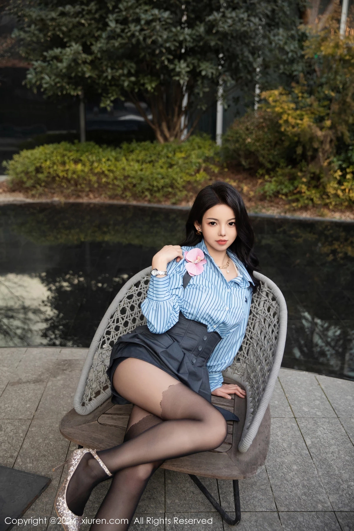 秀人集.com_[XiuRen秀人网]No.7979_模特大美妞儿半脱露性感白色内衣配超薄黑丝秀完美身材诱惑写真82P