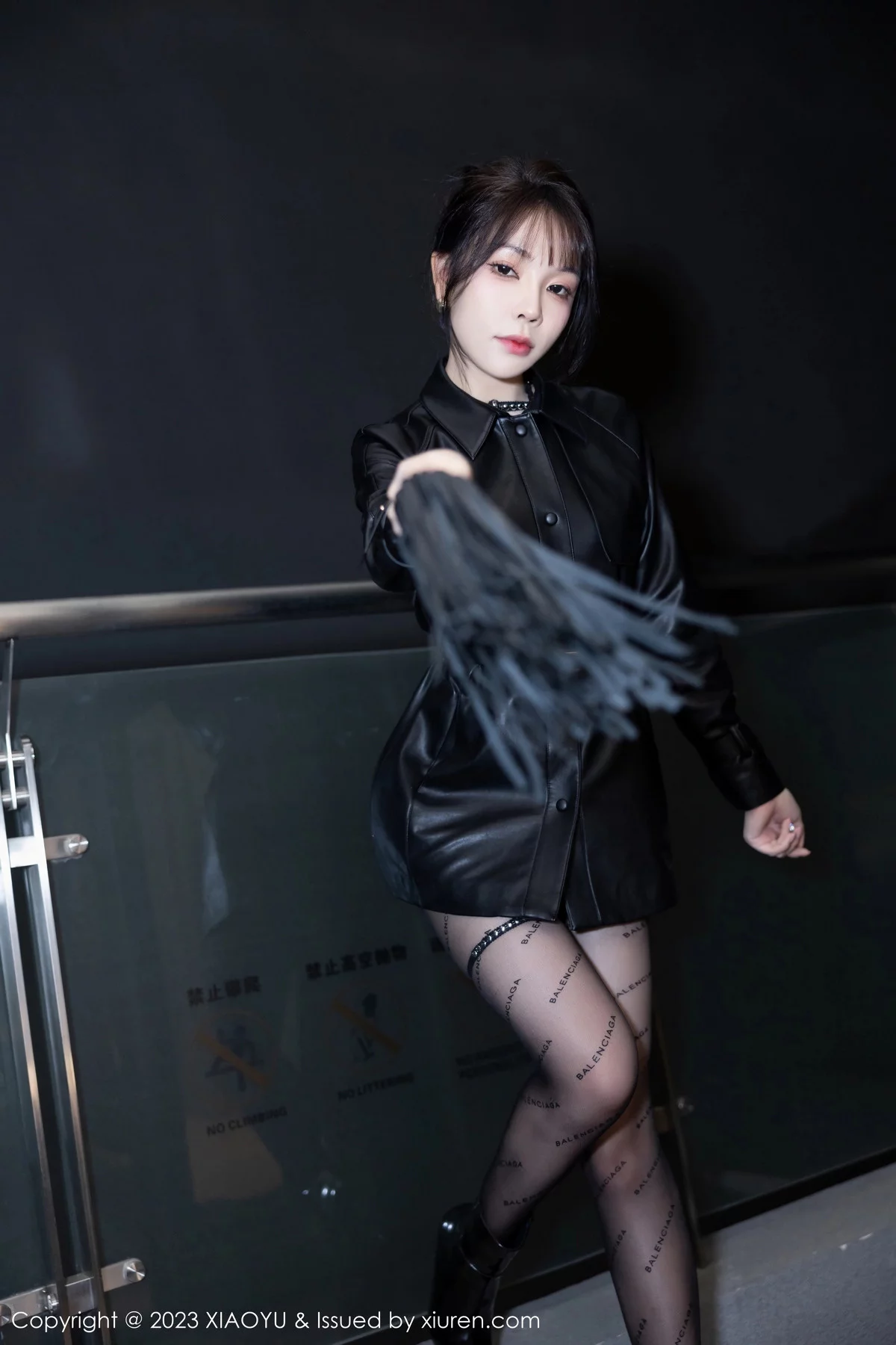 秀人集.com_[XiaoYu画语界]Vol.1172_女神徐莉芝Booty性感黑色薄纱情趣服饰配黑网格袜极致魅惑写真84P