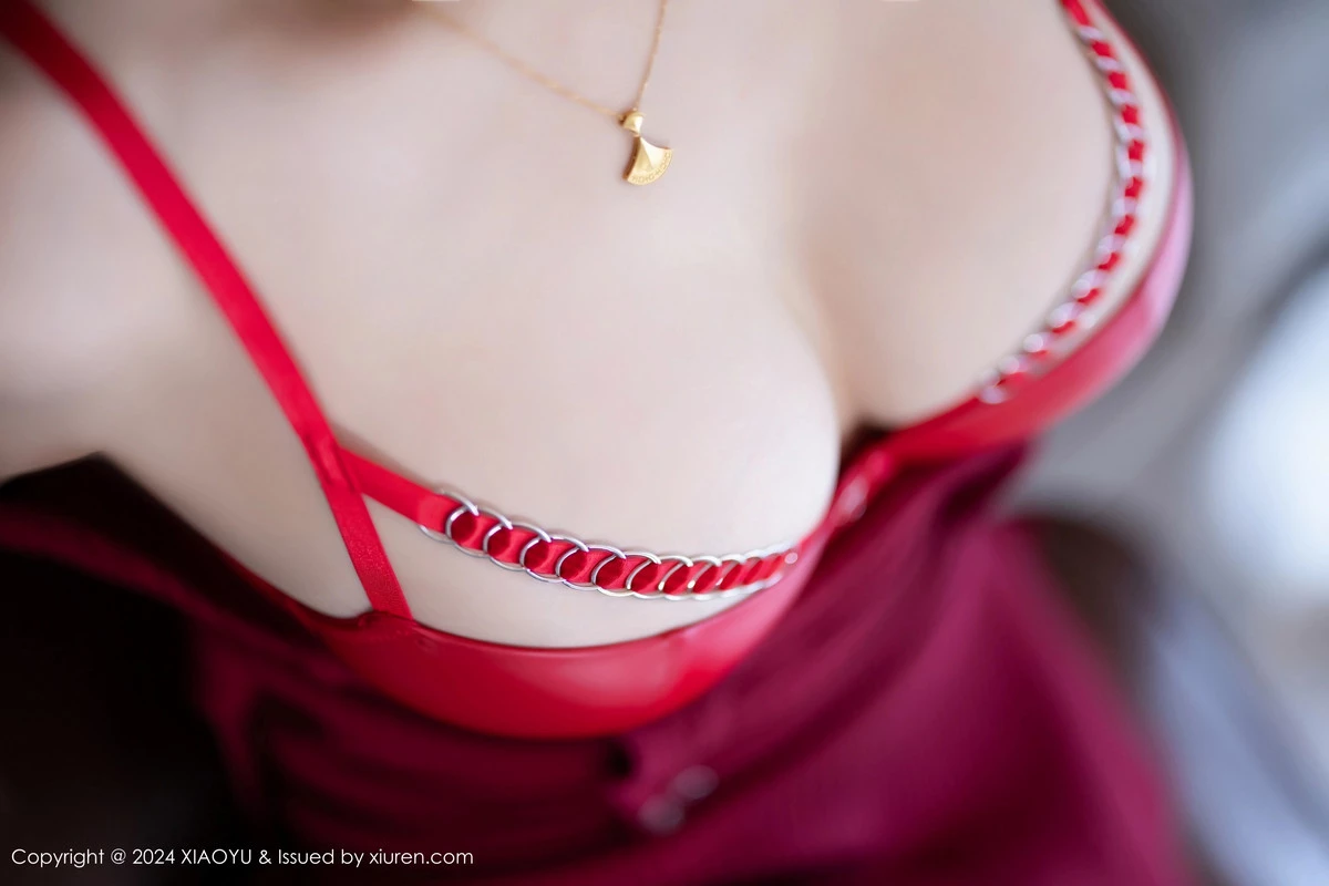 秀人集.com_[XiaoYu画语界]Vol.1198_模特小蛮妖Yummy红色吊带裙露性感红色蕾丝内衣惹火诱惑写真82P