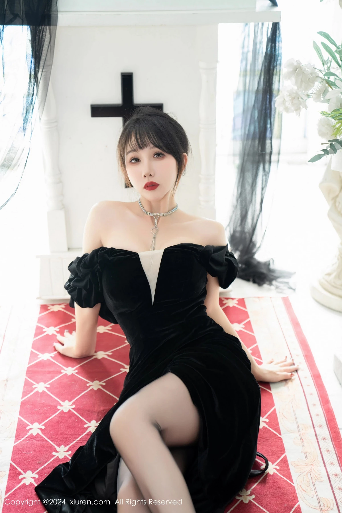 秀人集.com_[XiuRen秀人网]No.8070_模特波巧酱性感黑色长裙露黑色蕾丝内衣配超薄黑丝极致魅惑写真87P