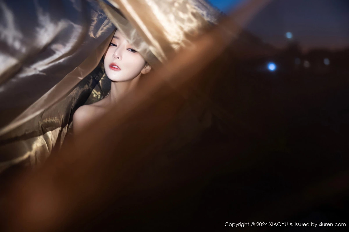 秀人集.com_[XiaoYu画语界]Vol.1200_女神王馨瑶yanni性感黑色情趣内衣配黑丝袜秀完美身材诱惑写真90P