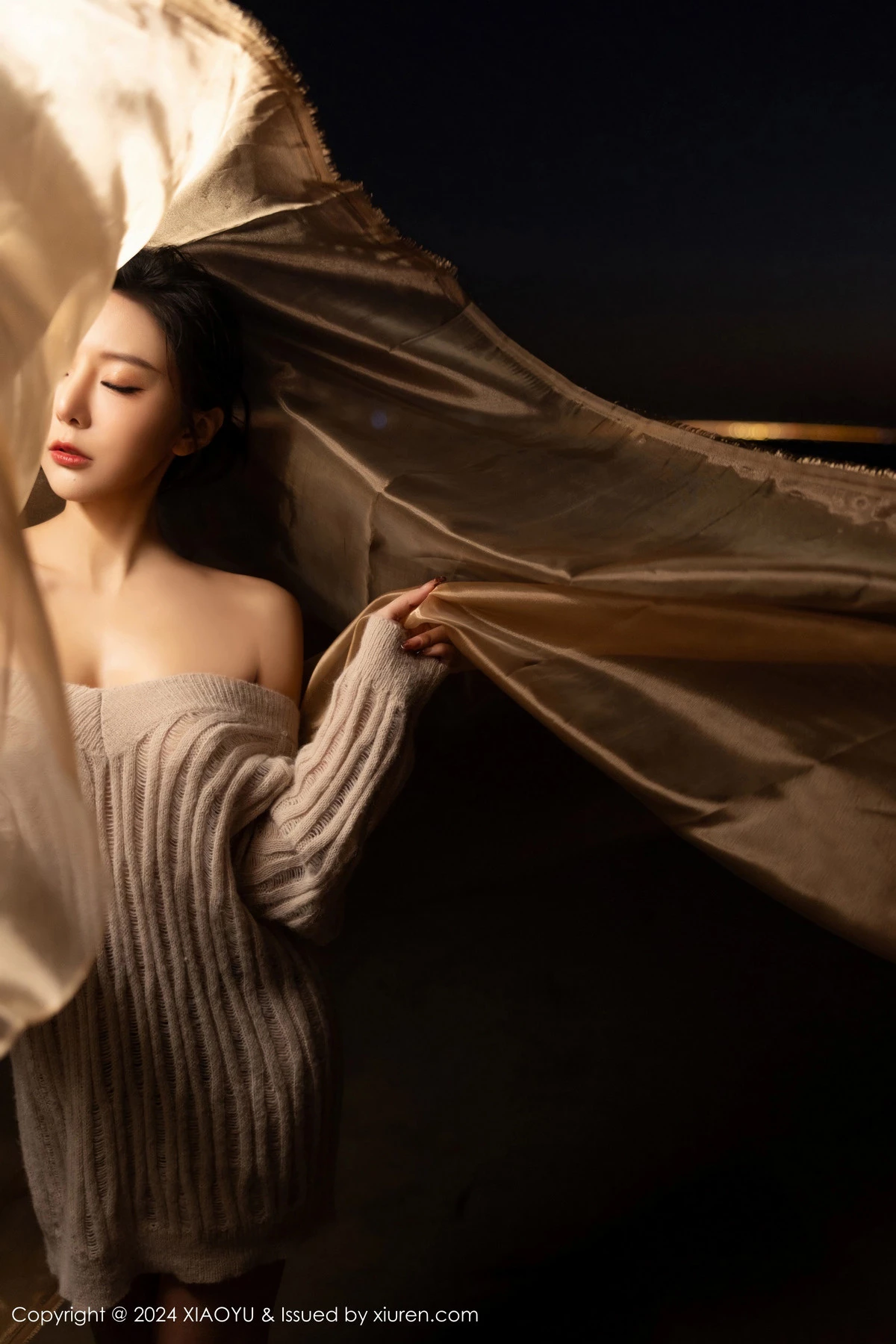 秀人集.com_[XiaoYu画语界]Vol.1200_女神王馨瑶yanni性感黑色情趣内衣配黑丝袜秀完美身材诱惑写真90P