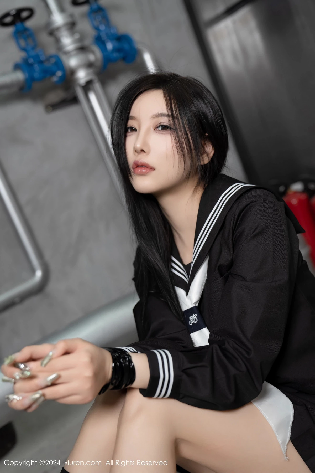 秀人集.com_[XiuRen秀人网]No.8080_女神杨晨晨Yome性感黑色制服露黄色内衣秀丰腴身材完美诱惑写真90P