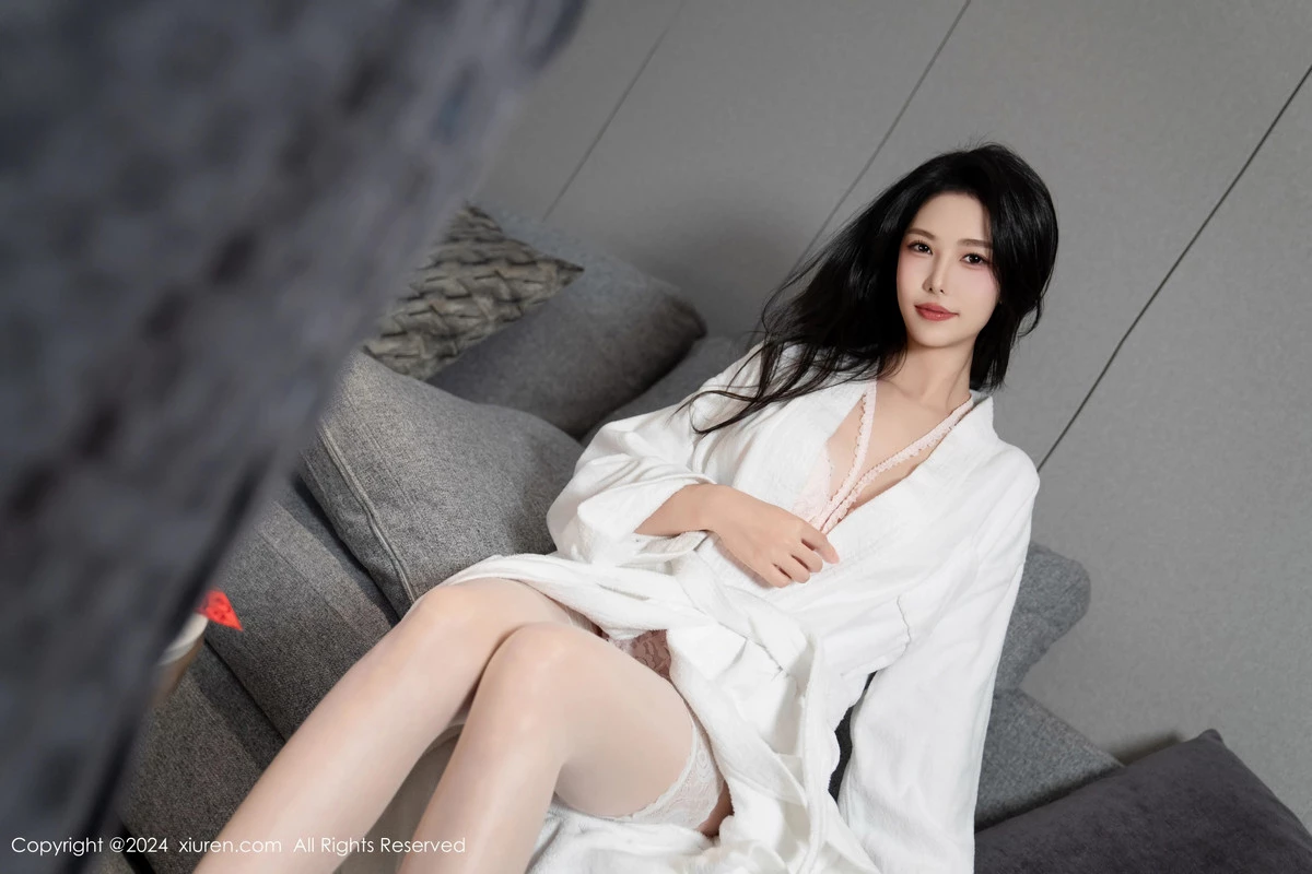 秀人集.com_[XiuRen秀人网]No.8086_模特利世情节拍摄性感浅粉上衣配短裙露淡粉内衣完美诱惑写真105P