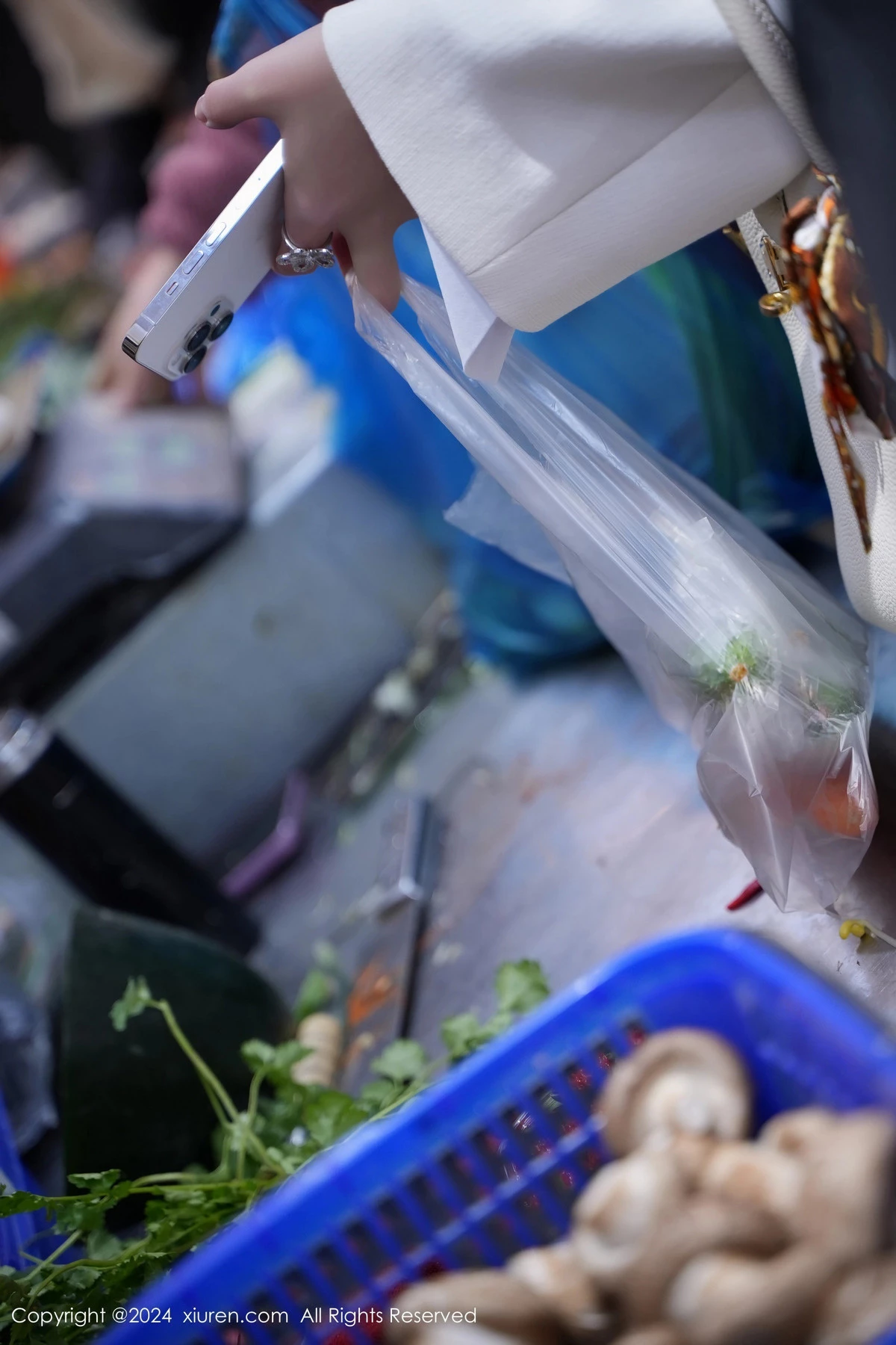 周妍希-No.8083期-第1章-图片3