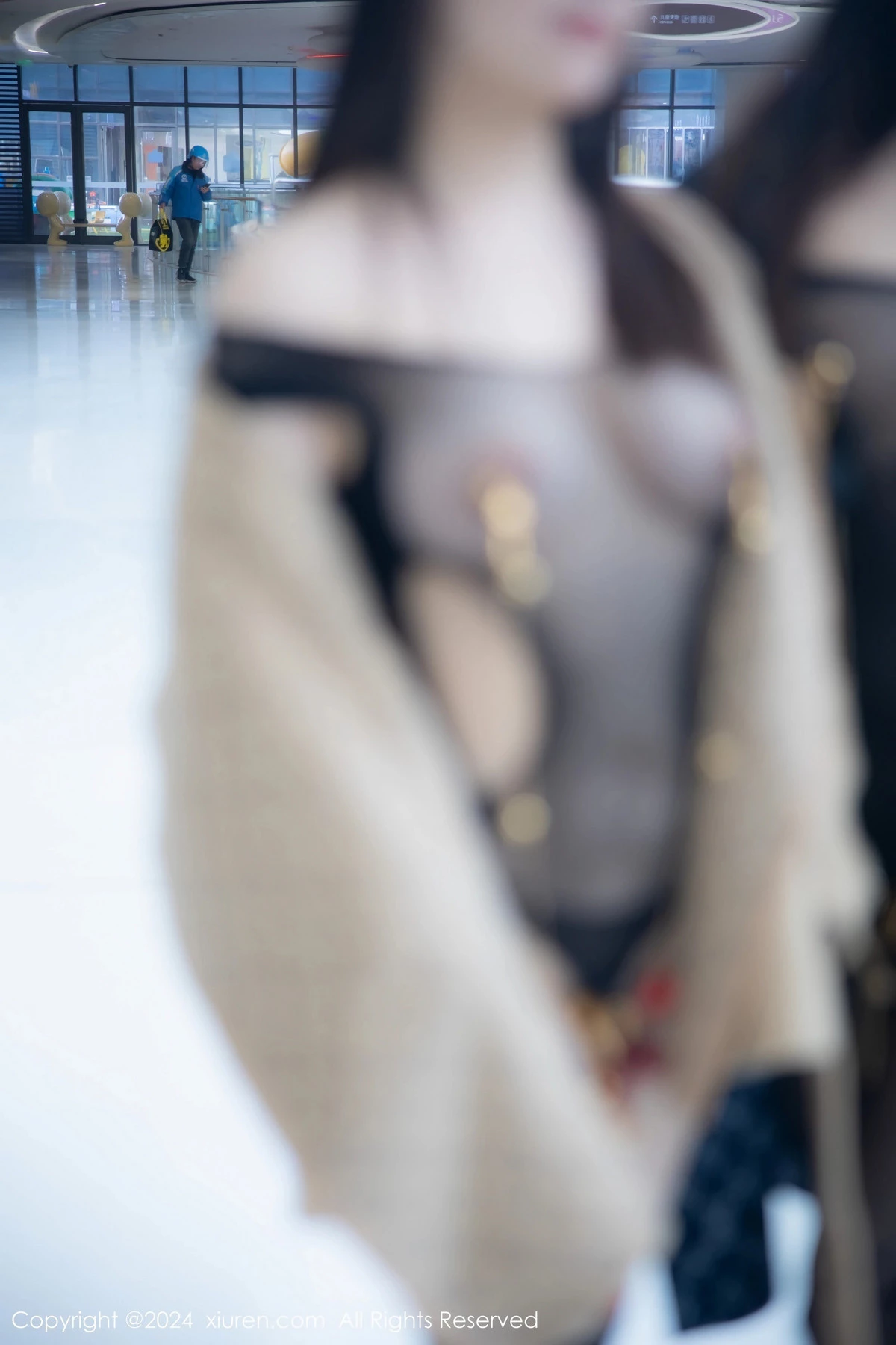 秀人集.com_[XiuRen秀人网]No.8099_模特合集豆瓣酱商场场景性感黑色情趣服饰秀惹火身材诱惑写真84P