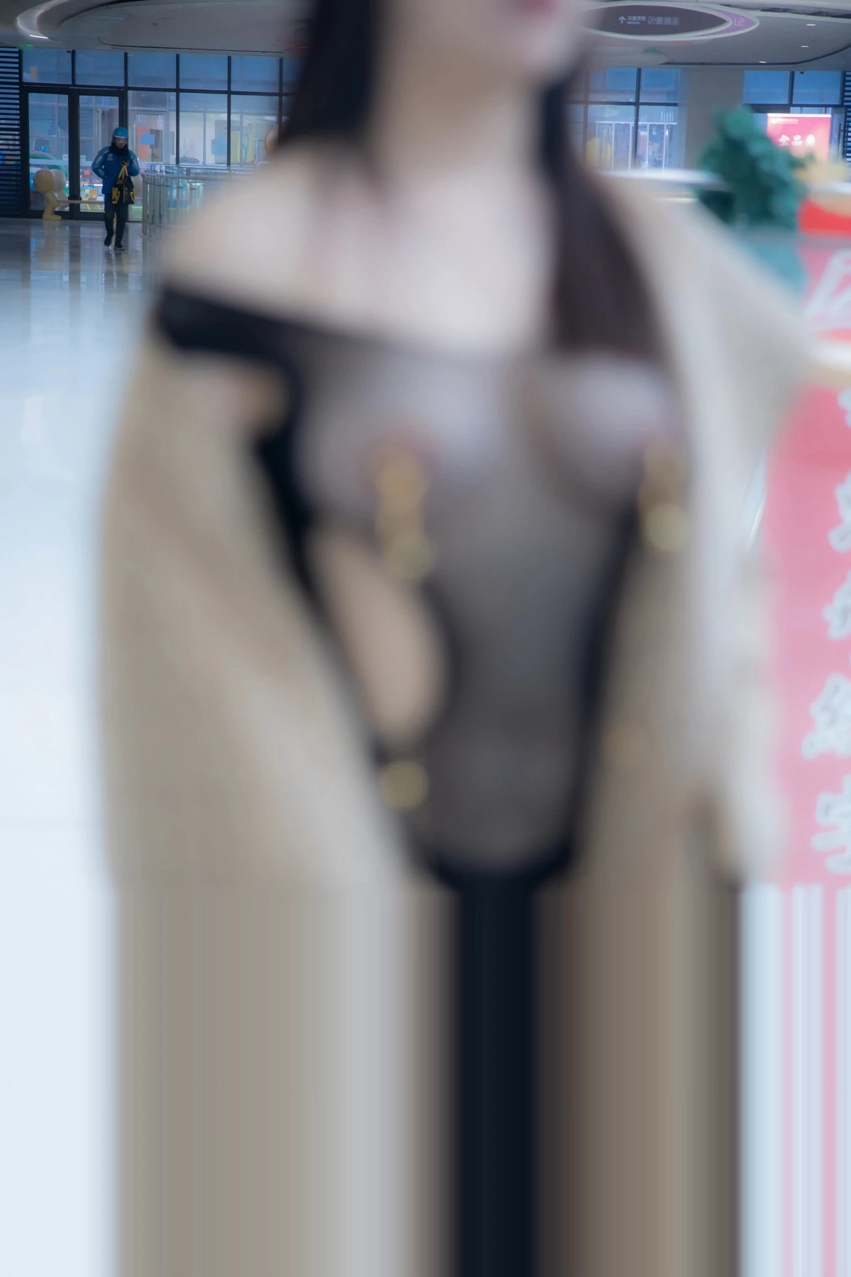 秀人集.com_[XiuRen秀人网]No.8099_模特合集豆瓣酱商场场景性感黑色情趣服饰秀惹火身材诱惑写真84P