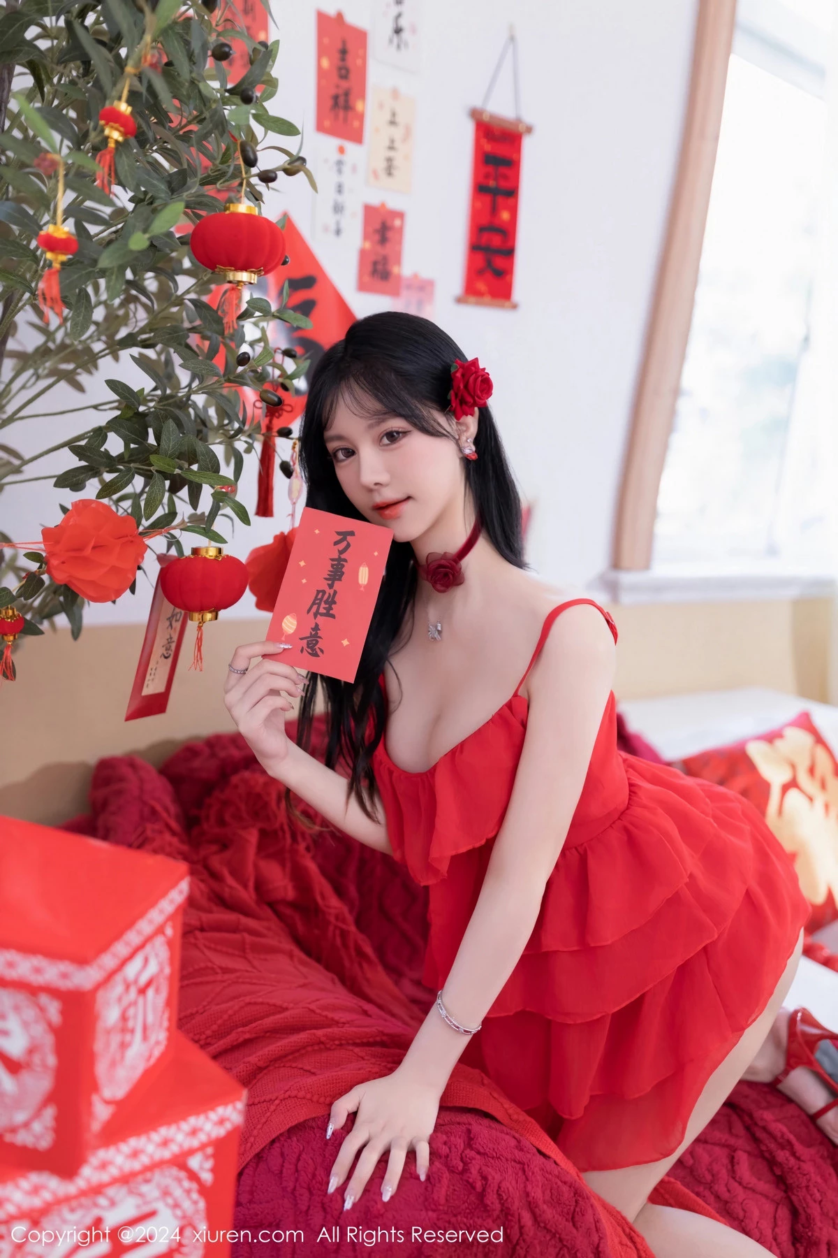 秀人集.com_[XiuRen秀人网]No.8098_模特幼幼贺新春主题性感红色吊带短裙秀完美身材迷人诱惑写真82P