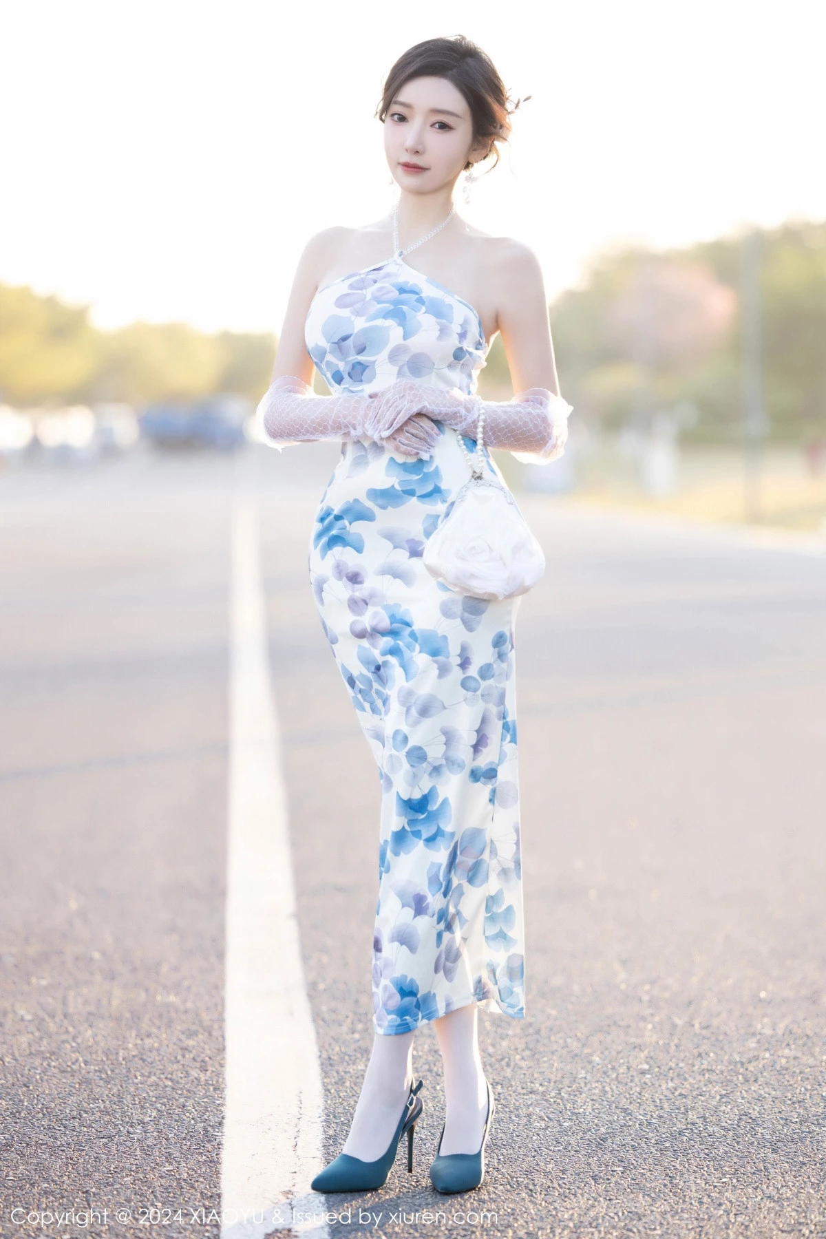 秀人集.com_[XiaoYu画语界]Vol.1191_女神王馨瑶yanni性感图案连衣裙露黄蓝内衣秀曼妙身姿诱惑写真81P