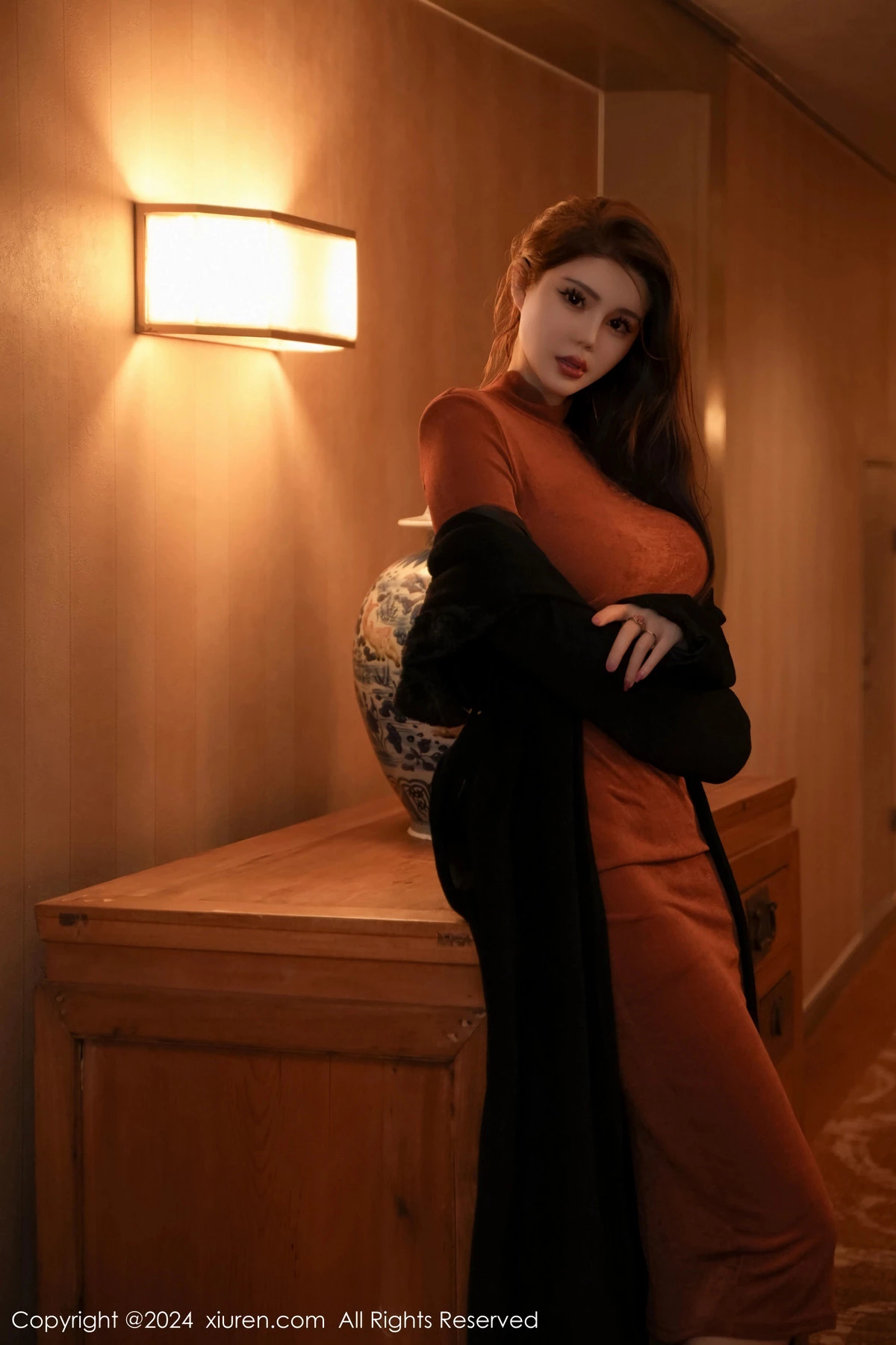 秀人集.com_[XiuRen秀人网]No.8148_模特Yuki鱼儿性感黑色条纹西服配黑丝吊袜秀丰腴身姿诱惑写真73P