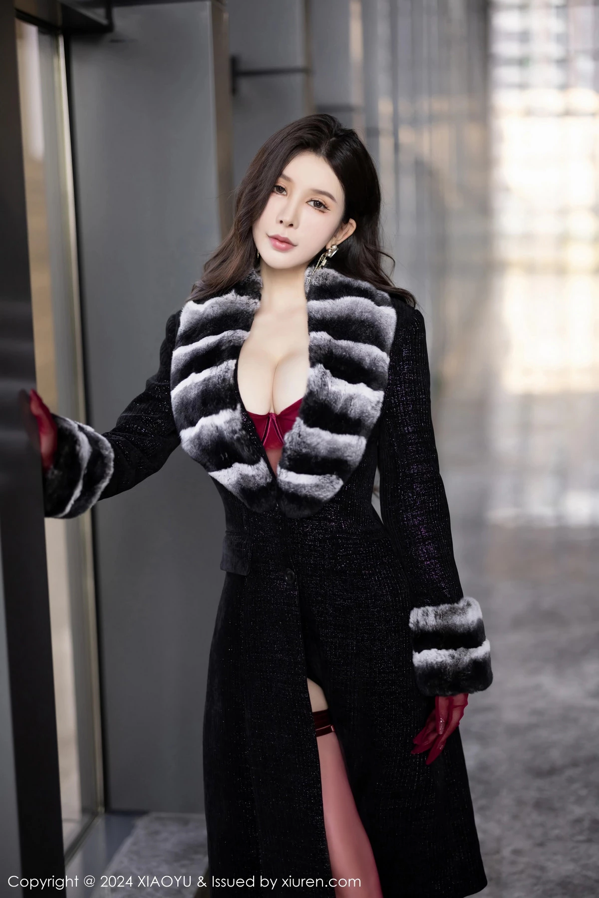 秀人集.com_[XiaoYu画语界]Vol.1210_模特李丽莎性感红色情趣服饰配红丝吊袜秀惹火身材完美诱惑写真81P