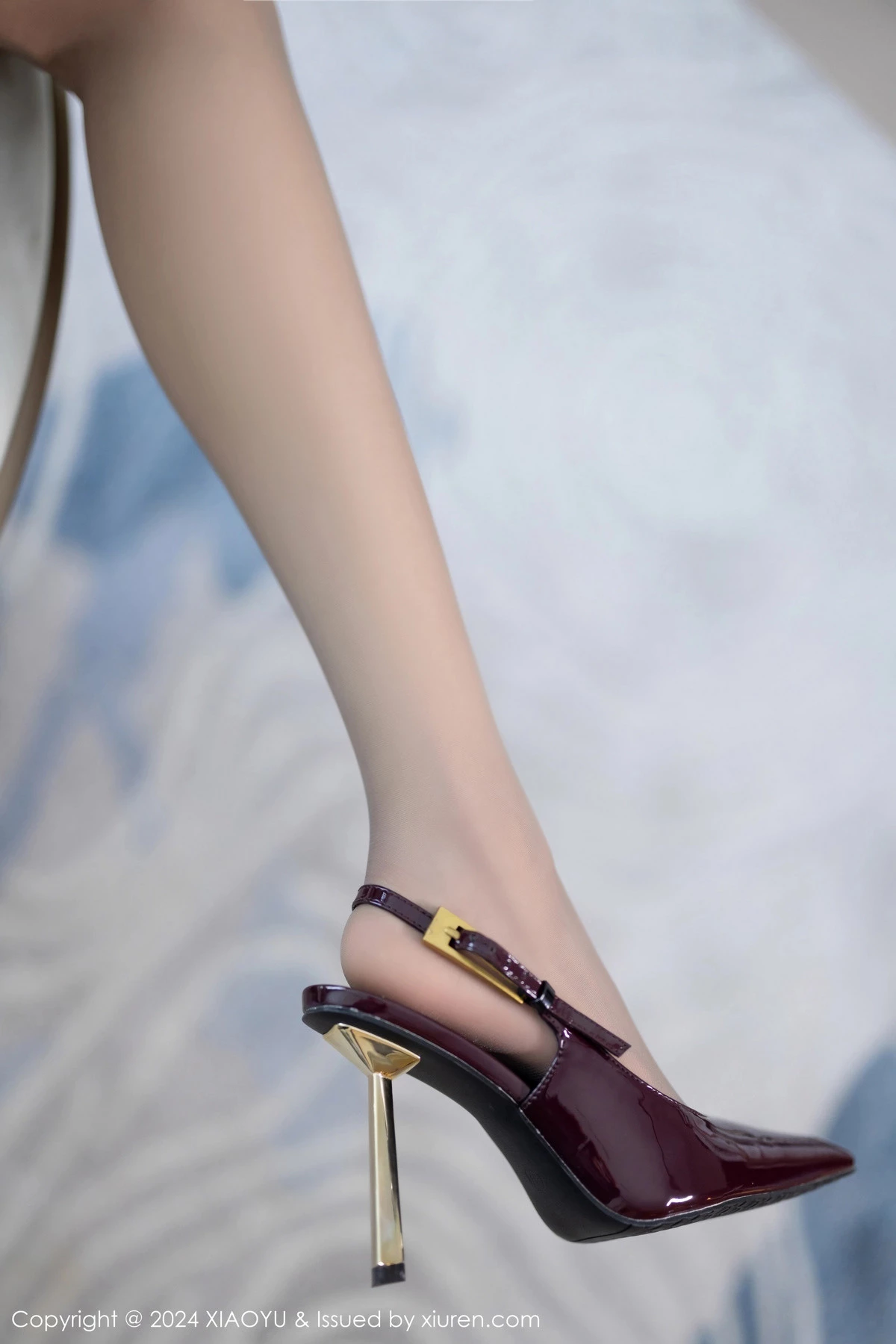 秀人集.com_[XiaoYu画语界]Vol.1212_模特程程程性感黑色露肩连衣长裙配超薄黑丝秀苗条身材诱惑写真85P