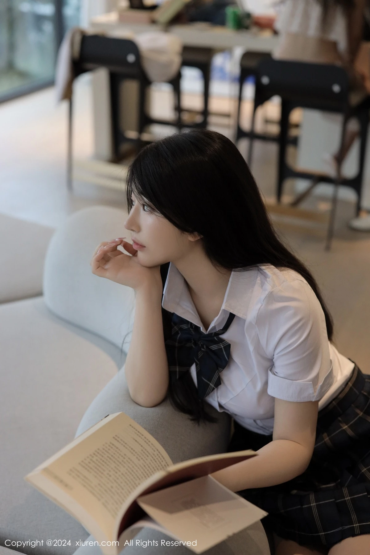 秀人集.com_[XiuRen秀人网]No.8173_模特陈小花性感白衬衫配黑色格子短裙秀曼妙身姿迷人诱惑写真83P