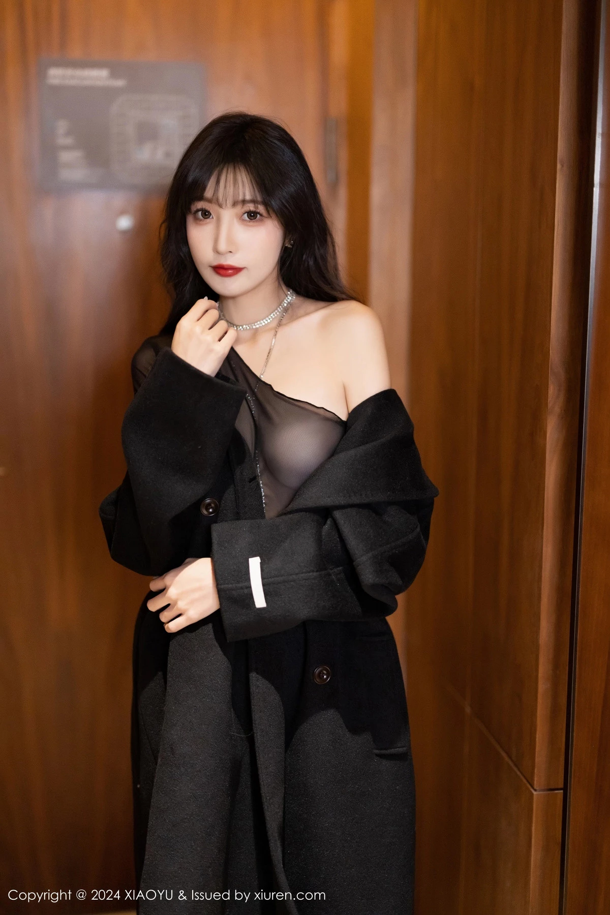 秀人集.com_[XiaoYu画语界]Vol.1215_模特林星阑性感黑色轻透内衣配黑丝吊袜秀曼妙身姿迷人诱惑写真93P