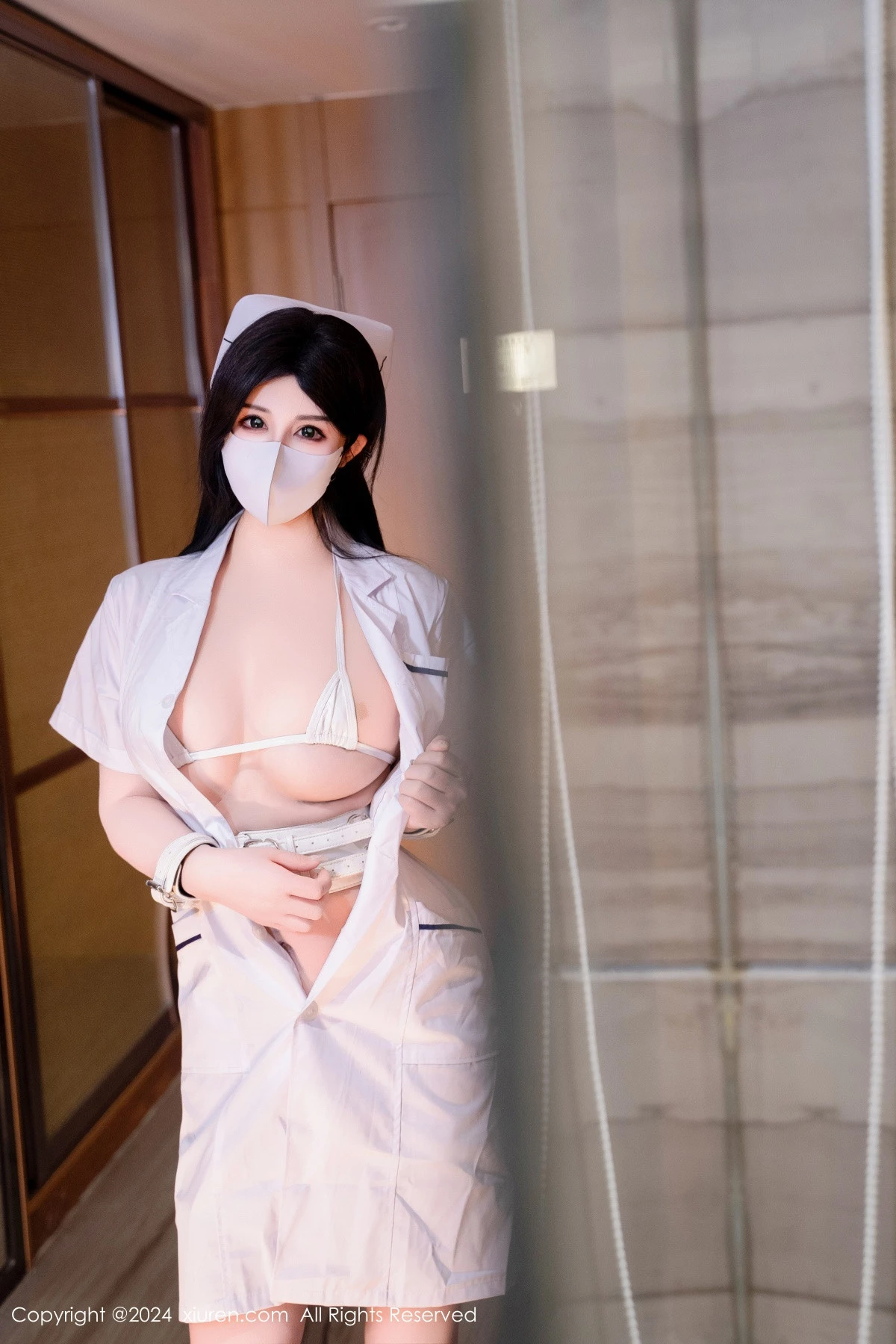 秀人集.com_[XiuRen秀人网]No.8206_新人模特陈芊儿性感白色护士裙露白色内衣秀曼妙身姿诱惑写真64P