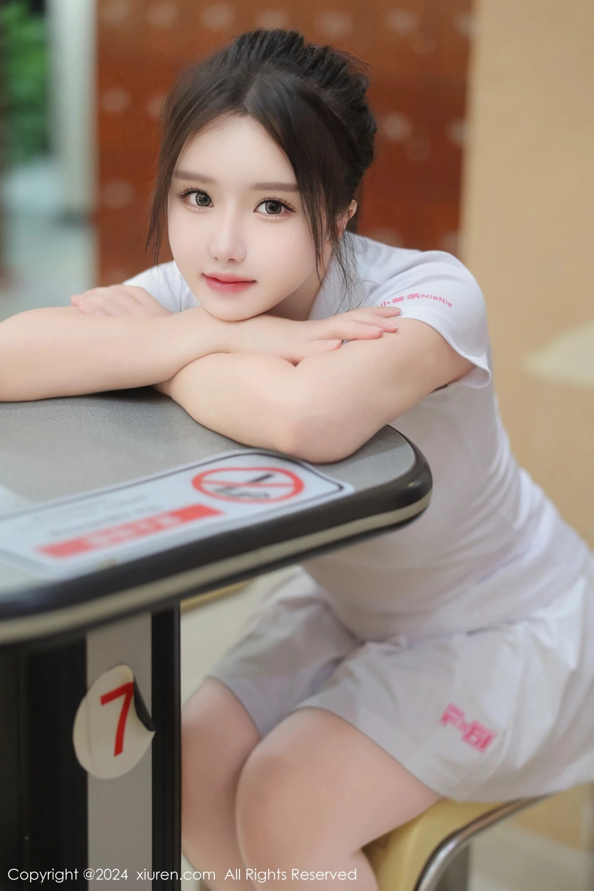 秀人集.com_[XiuRen秀人网]No.8118_模特小薯条nienie球馆场景性感运动短裙套装秀丰腴身材诱惑写真80P