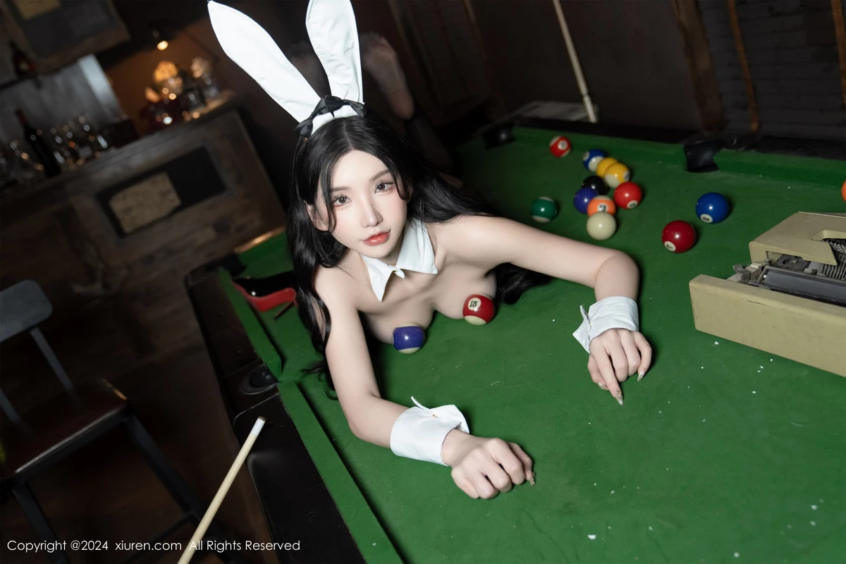 秀人集.com_[XiuRen秀人网]No.8318_女神周于希Sally白色皮质高叉连体衣配开档黑丝秀美腿诱惑写真107P