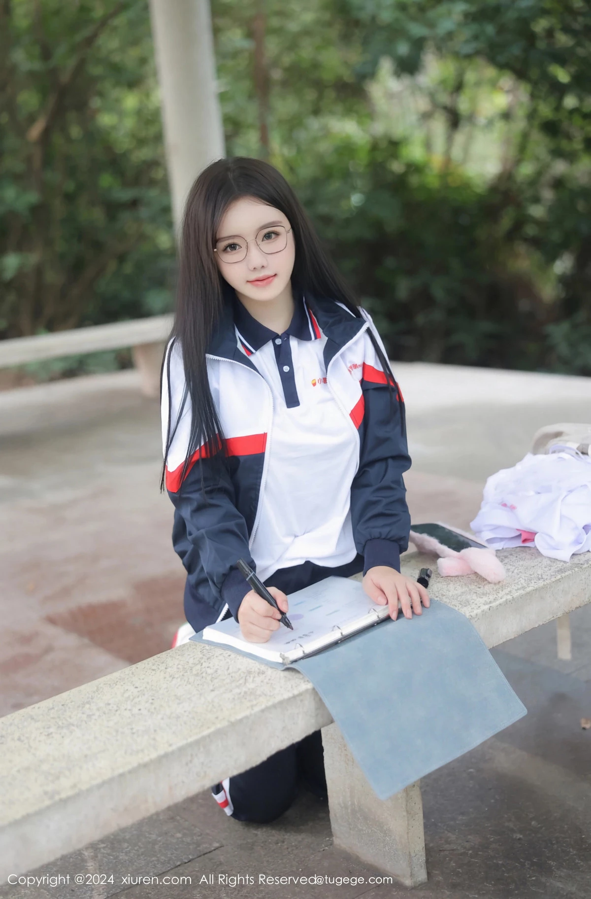 秀人集.com_[XiuRen秀人网]No.8335_模特小薯条nienie户外性感学生运动装露超薄肉丝撩人诱惑写真88P