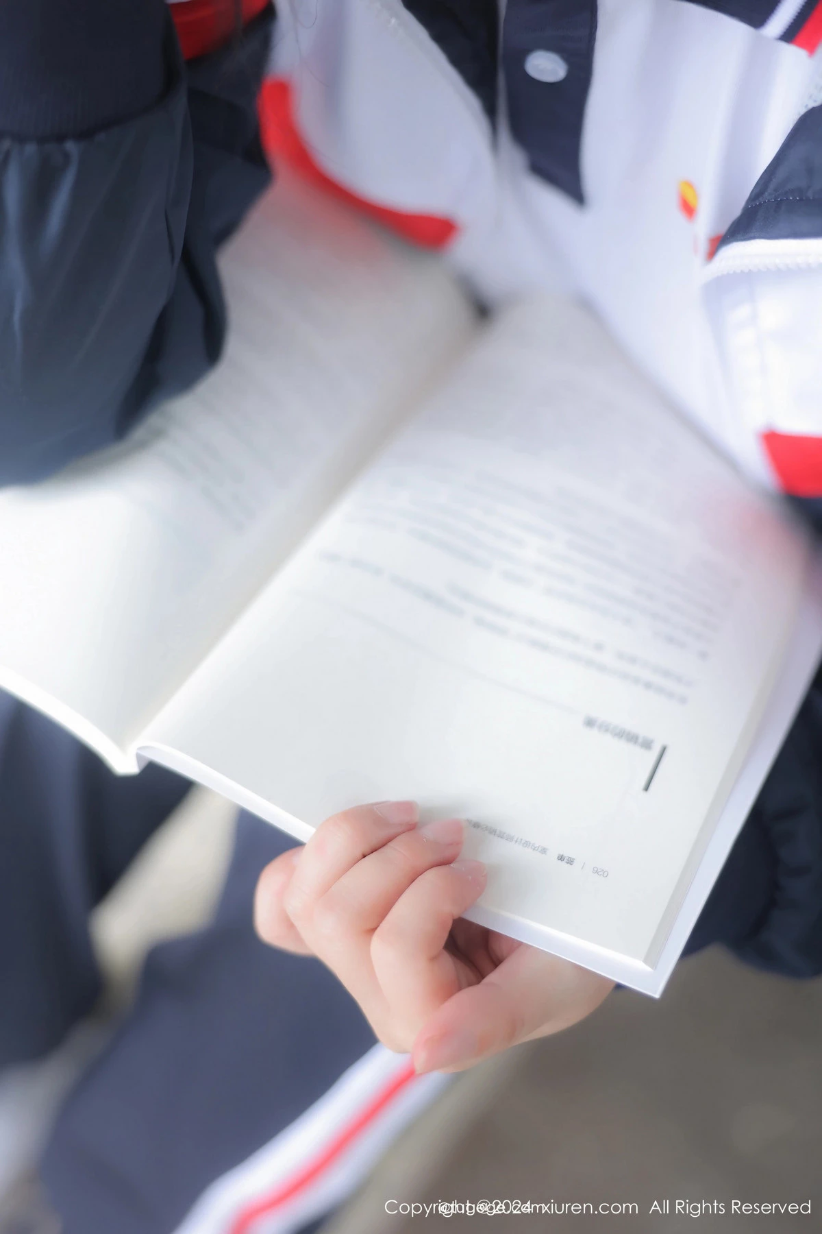 秀人集.com_[XiuRen秀人网]No.8335_模特小薯条nienie户外性感学生运动装露超薄肉丝撩人诱惑写真88P