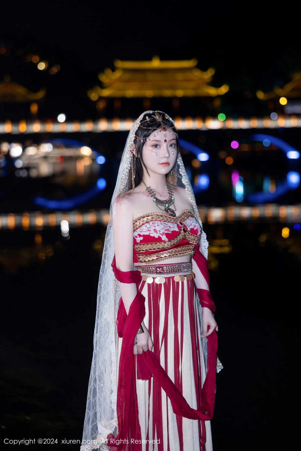 秀人集.com_[XiuRen秀人网]No.8349_模特豆瓣酱性感红色薄纱西域服饰半脱秀丰腴身材撩人诱惑写真82P