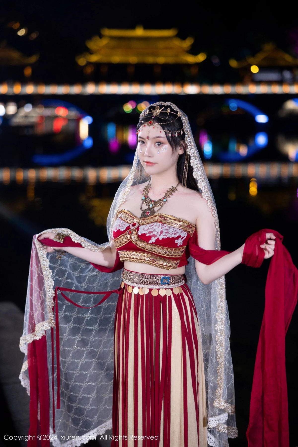 秀人集.com_[XiuRen秀人网]No.8349_模特豆瓣酱性感红色薄纱西域服饰半脱秀丰腴身材撩人诱惑写真82P