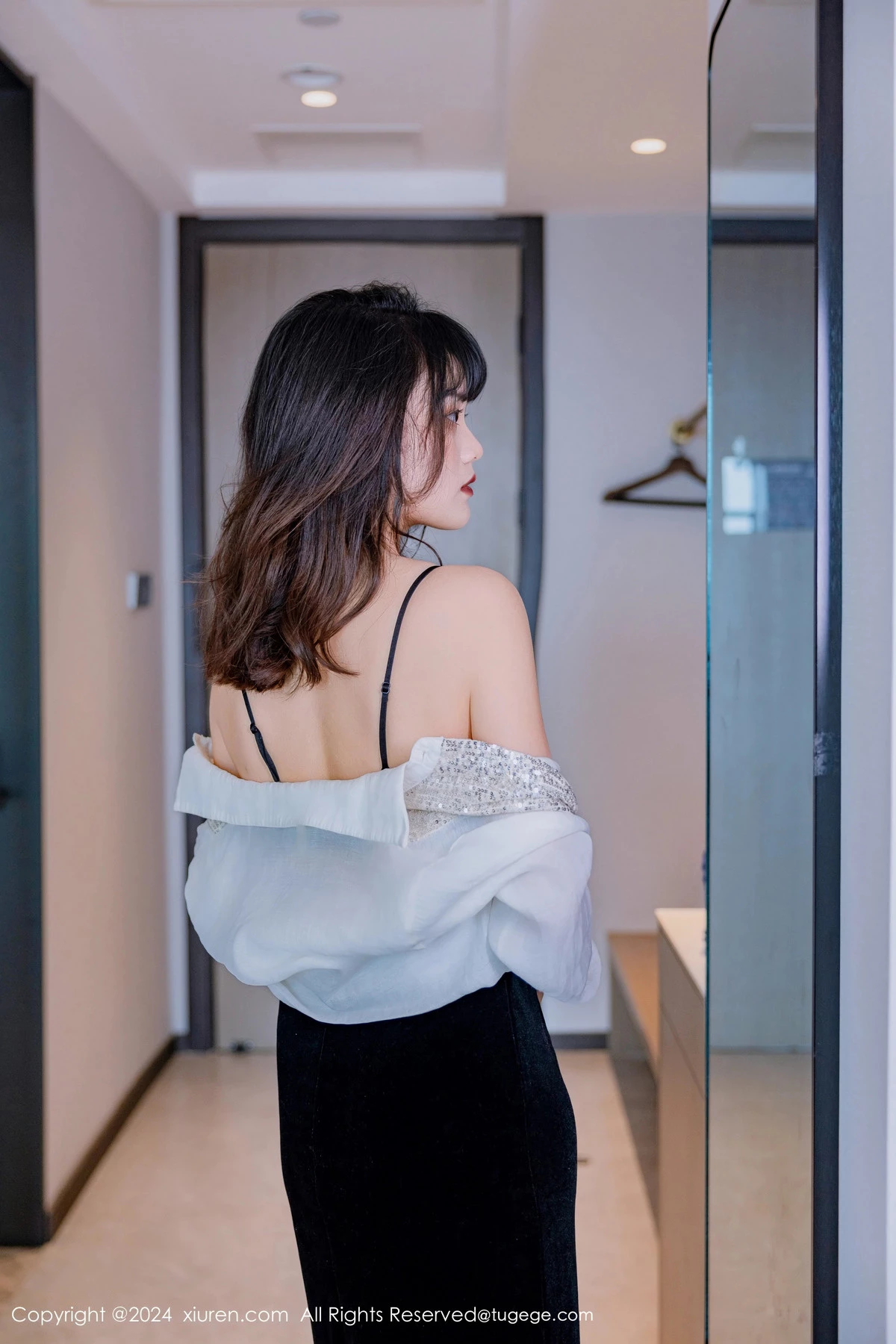 秀人集.com_[XiuRen秀人网]No.8353_模特唐安诺私房性感黑色蕾丝内衣配超薄黑丝秀曼妙身姿诱惑写真55P