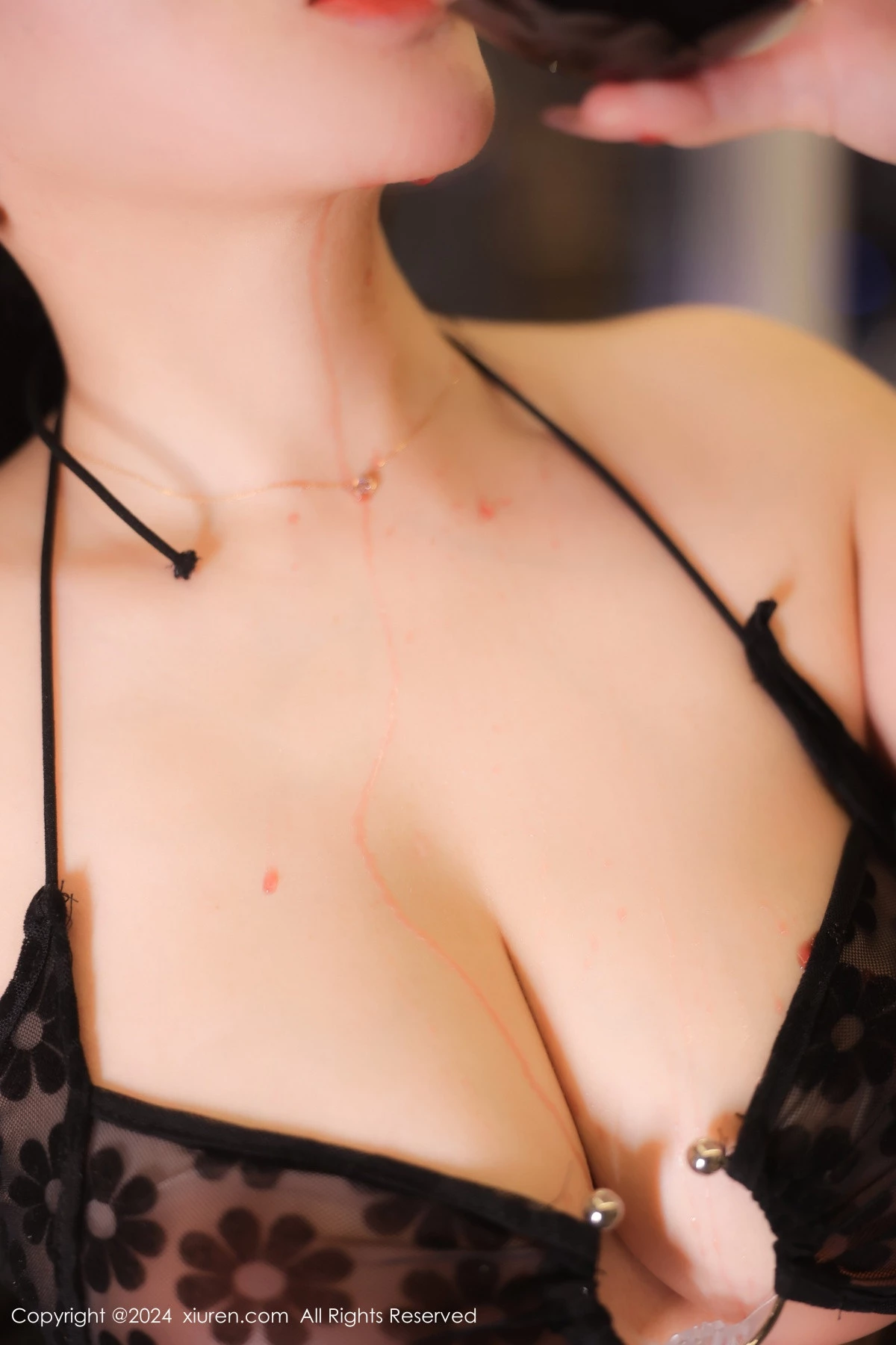 秀人集.com_[XiuRen秀人网]No.8355_模特李若汐场景拍摄性感黑色轻透情趣服饰秀惹火身段诱惑写真77P