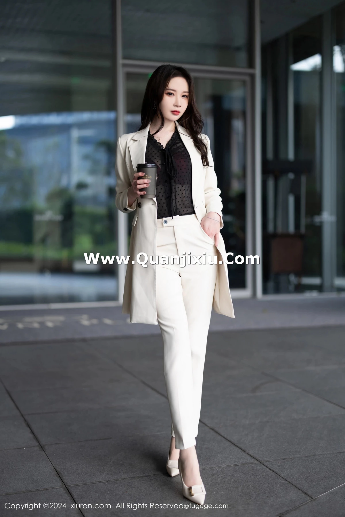 秀人集.com_[XiuRen秀人网]No.8354_模特梦心玥性感白色套装露黑色轻透内衣配超薄肉丝迷人诱惑写真90P