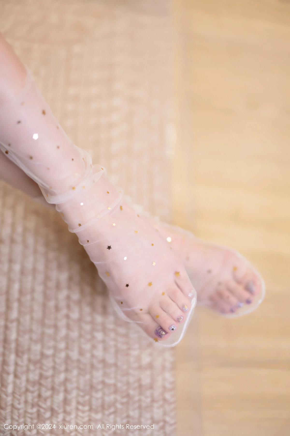 秀人集.com_[XiuRen秀人网]No.8363_女神杨晨晨Yome白色连衣长裙+白色情趣薄纱秀丰腴身材诱惑写真82P