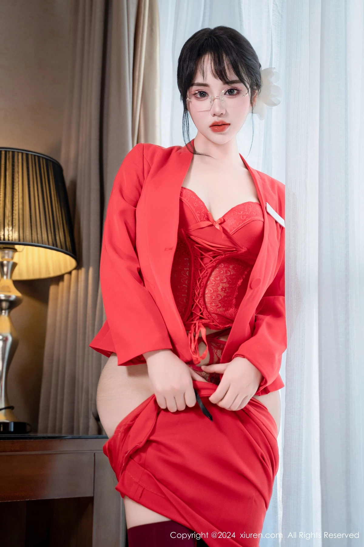 秀人集.com_[XiuRen秀人网]No.8360_模特汐汐爱吃草莓性感红色情趣内衣配黑丝袜秀惹火身材诱惑写真60P