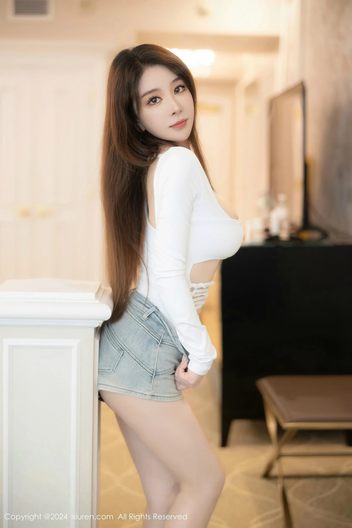 秀人集.com_[XiuRen秀人网]No.8366_模特雨儿酱eve性感白色高叉连体情趣服秀丰腴身材惹火诱惑写真81P