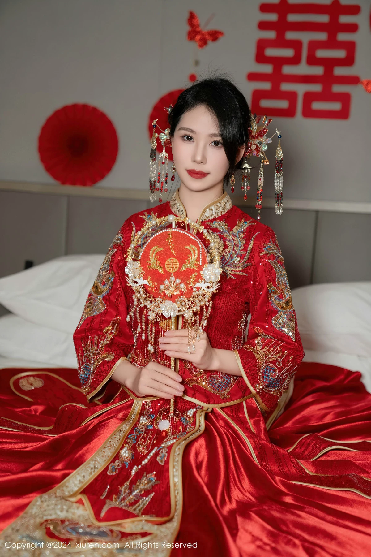 秀人集.com_[XiuRen秀人网]No.8376_模特利世性感红色新娘妆露红色内衣配超薄闪亮肉丝完美诱惑写真95P