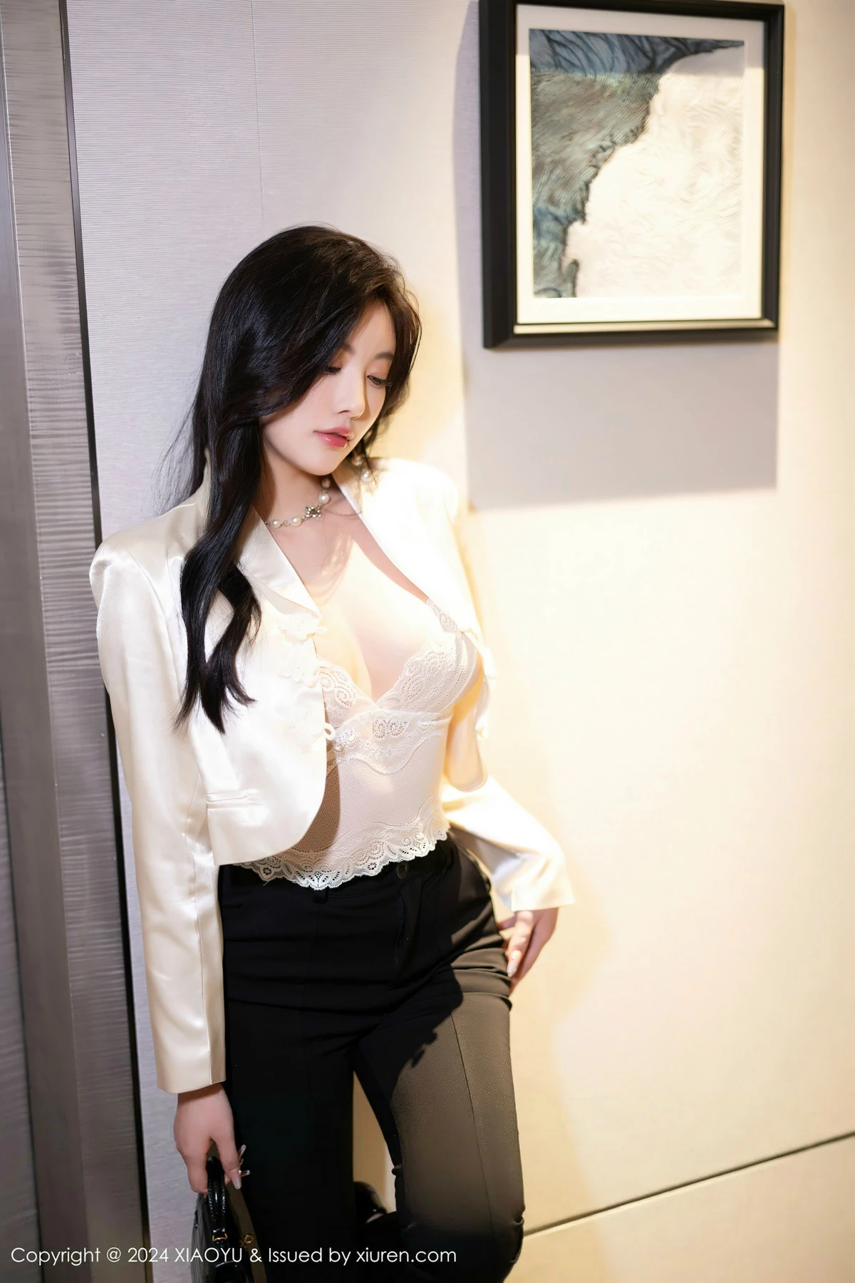 秀人集.com_[XiaoYu画语界]Vol.1233_女神杨晨晨Yome性感白色蕾丝内衣+黑色情趣内衣完美诱惑写真80P