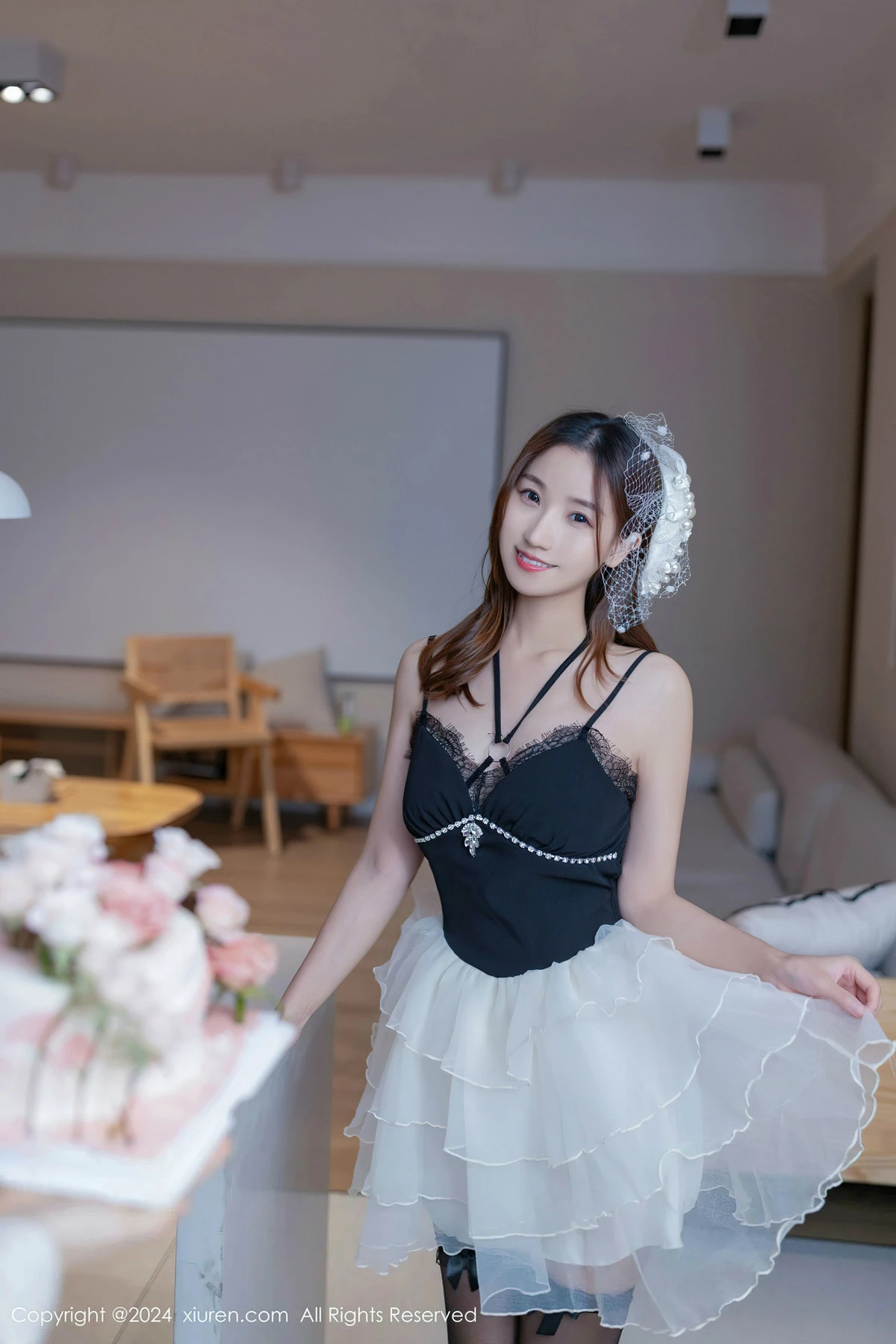 秀人集.com_[XiuRen秀人网]No.8398_模特杏子Yada生日场景性感黑色情趣内衣秀曼妙身姿撩人诱惑写真80P