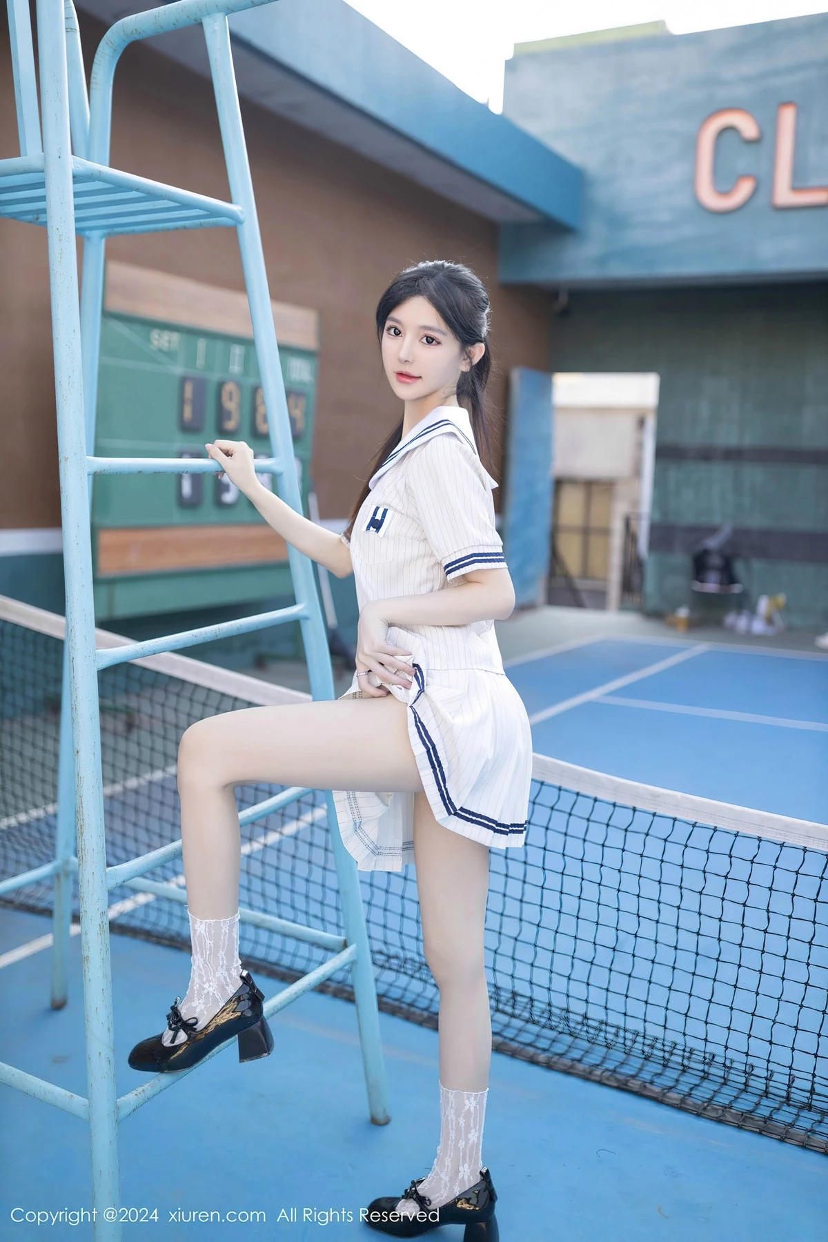 秀人集.com_[XiuRen秀人网]No.8280_模特幼幼性感白色学生短裙制服露白色内衣秀完美身材诱惑写真80P