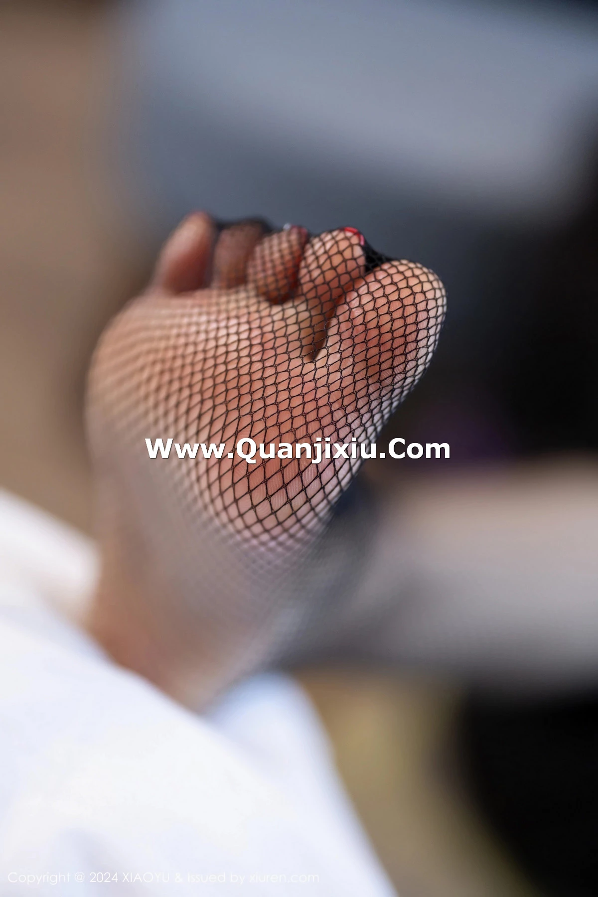 秀人集.com_[XiaoYu画语界]Vol.1225_模特小蛮妖Yummy性感紫色情趣内衣配黑丝袜秀惹火身材诱惑写真81P