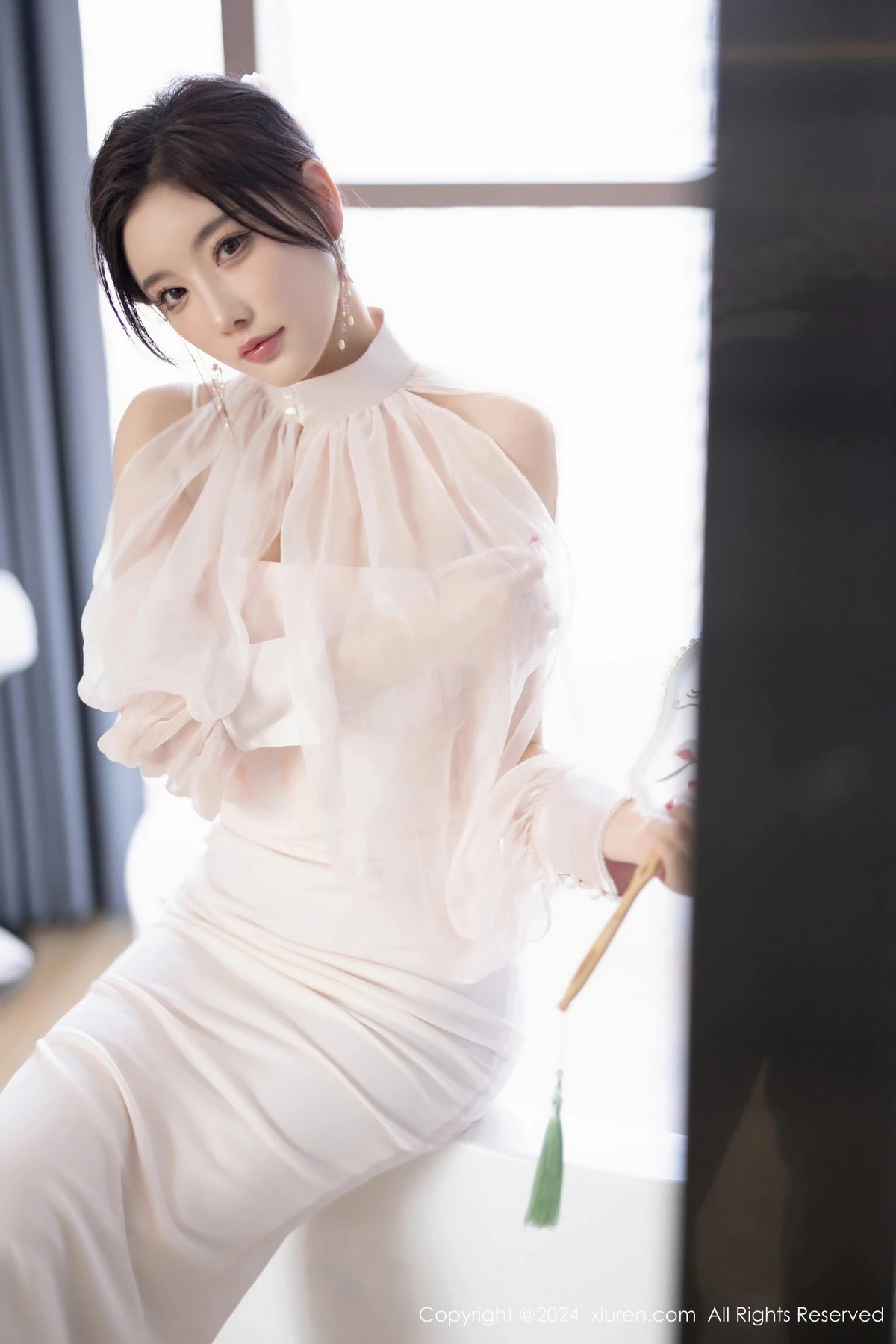 秀人集.com_[XiuRen秀人网]No.8294_女神杨晨晨Yome浅粉色情趣内衣配浅粉丝袜秀完美身材诱惑写真80P