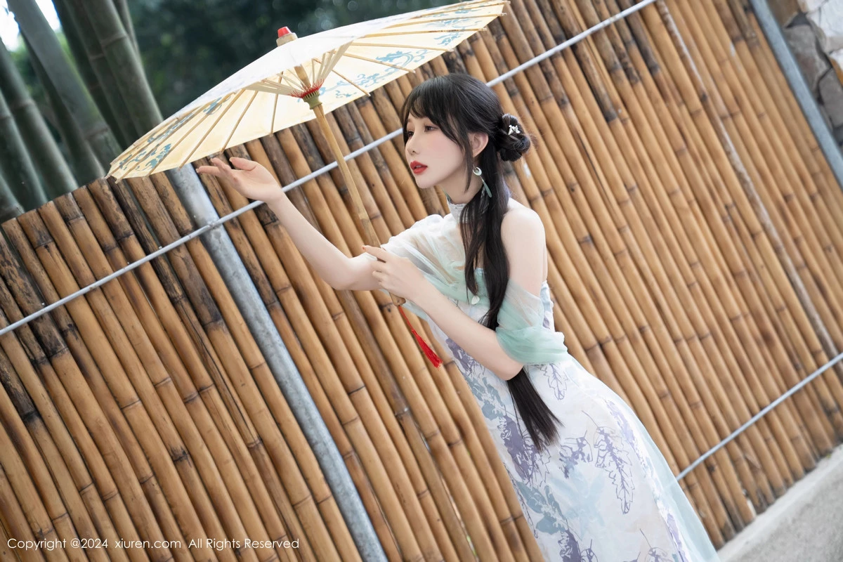 秀人集.com_[XiuRen秀人网]No.8448_模特波巧酱性感黑色薄纱肚兜+图案旗袍配闪亮肉丝完美诱惑写真96P