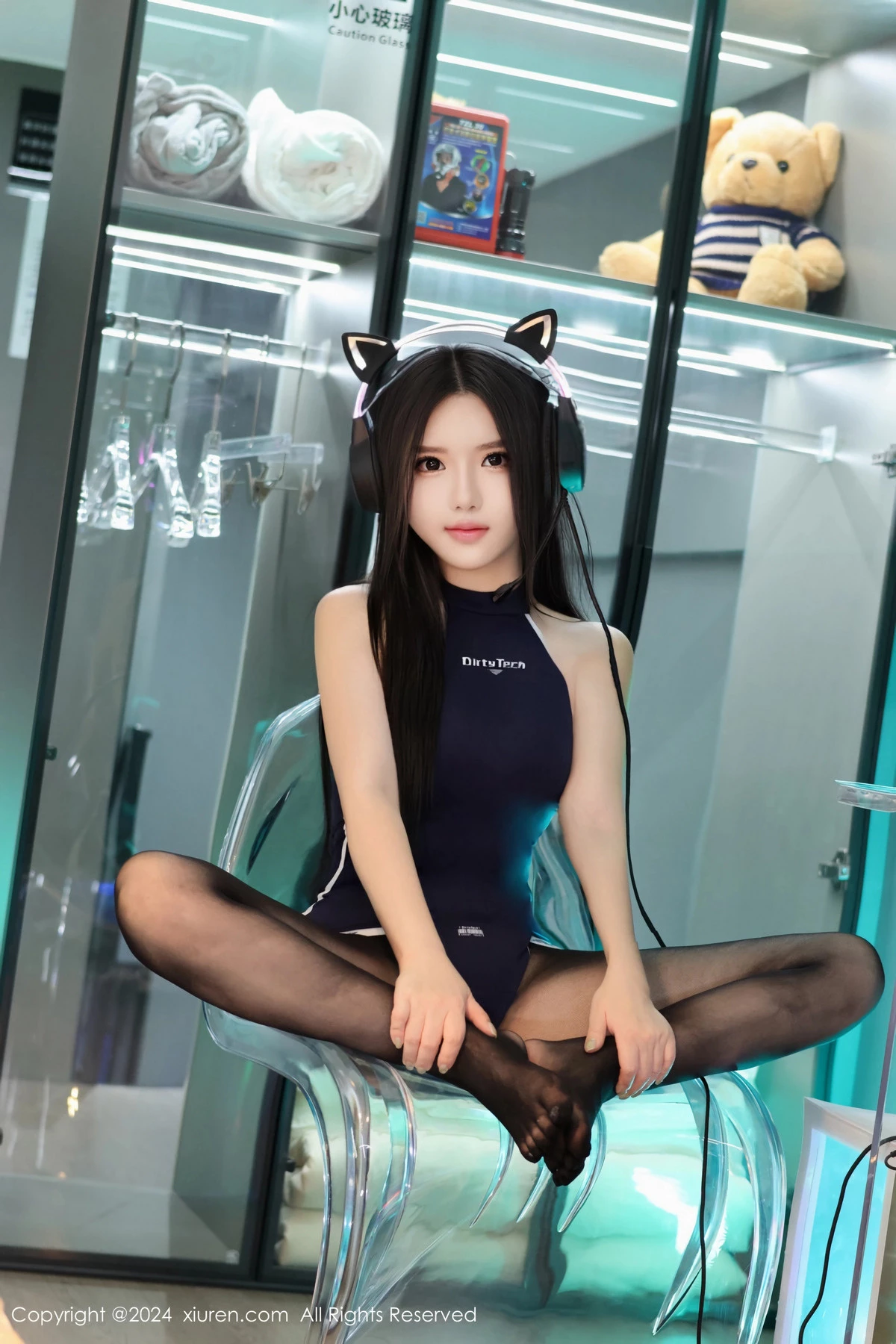 秀人集.com_[XiuRen秀人网]No.8432_模特小薯条nienie性感蓝色连体衣配超薄黑丝秀曼妙身姿诱惑写真84P