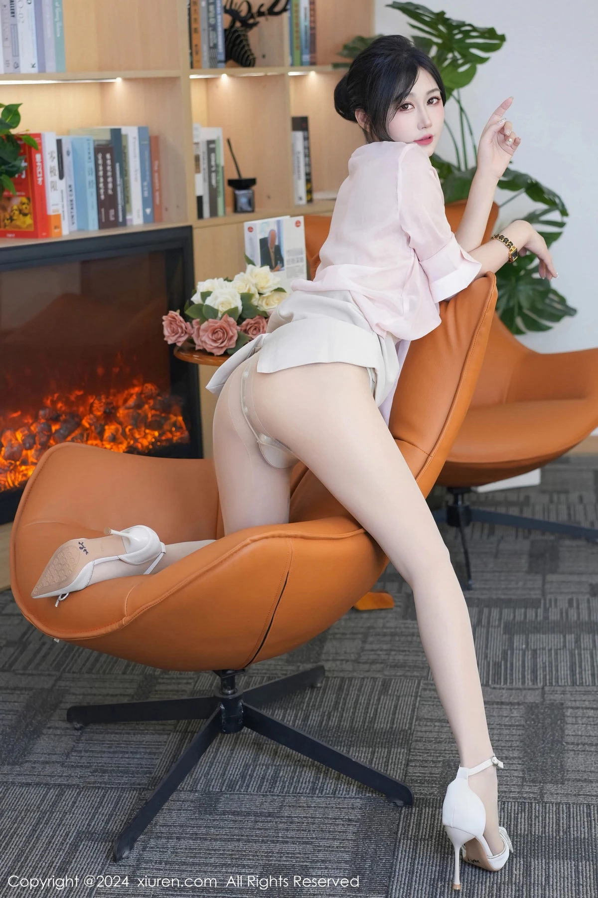 laura阿姣-No.8477期-第1章-图片2
