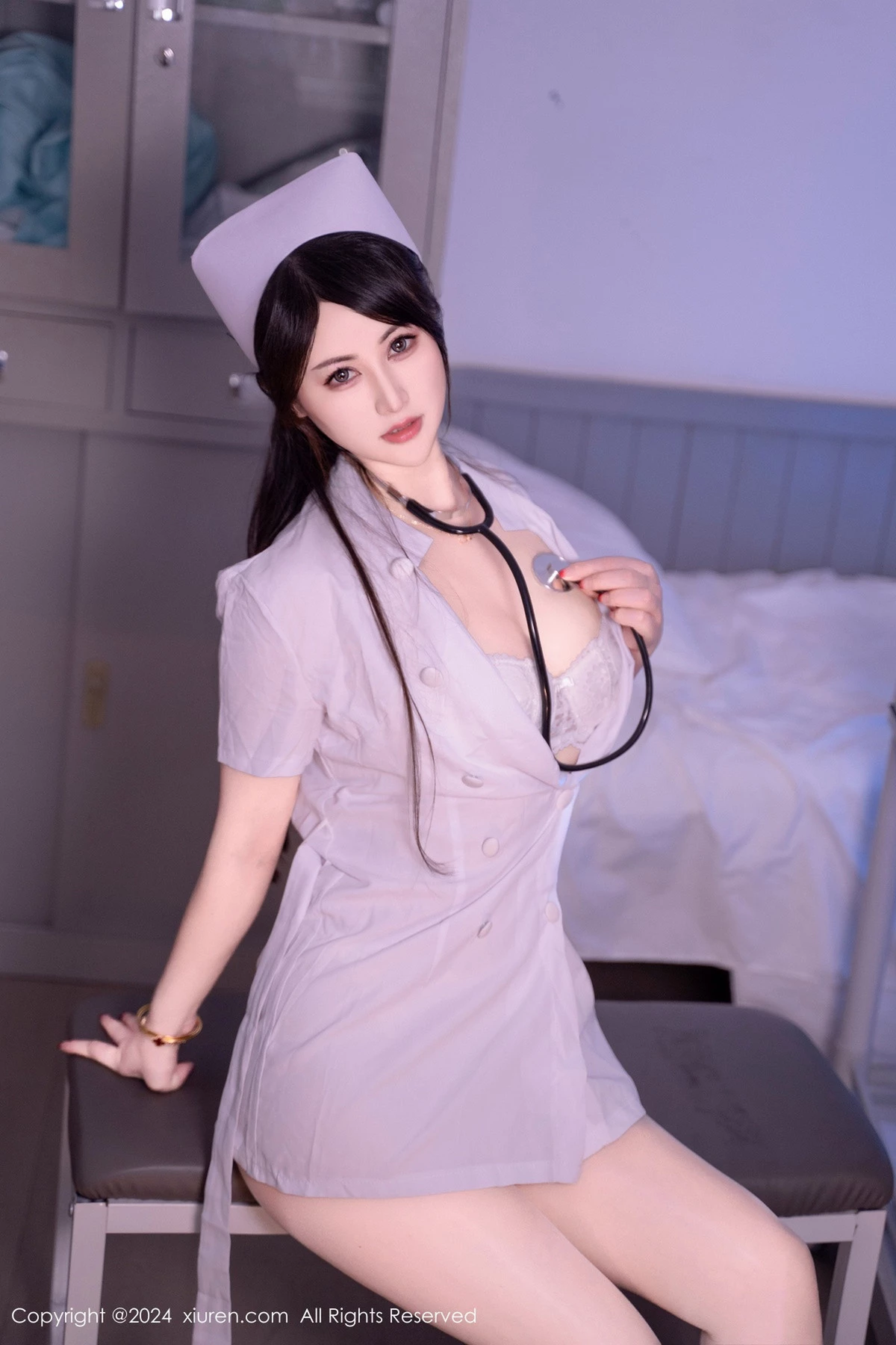 秀人集.com_[XiuRen秀人网]No.8514_模特诗诗kiki私房性感护士服露白色蕾丝内衣秀完美身材诱惑写真84P