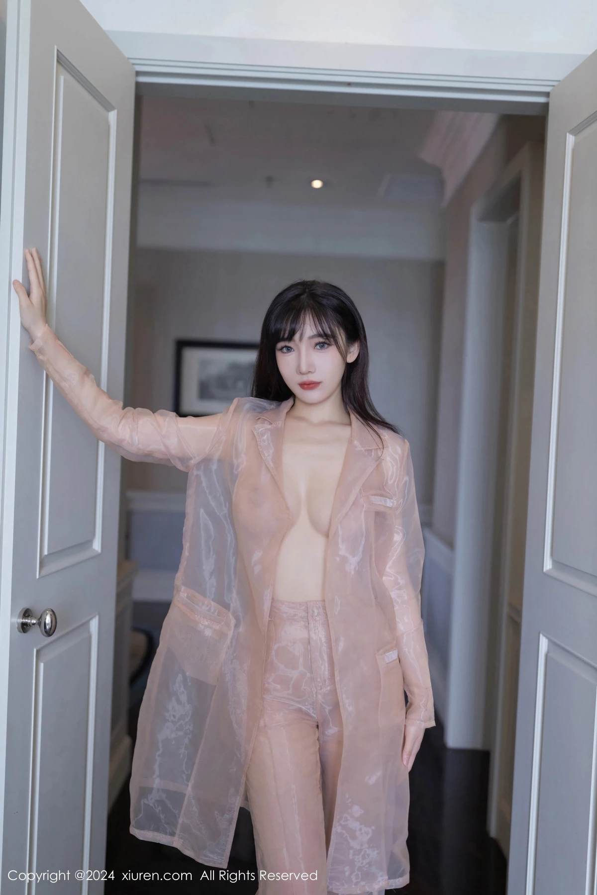 秀人集.com_[XiuRen秀人网]No.8509_模特陆萱萱私房性感浅粉色透视西装半脱秀曼妙身材迷人诱惑写真80P